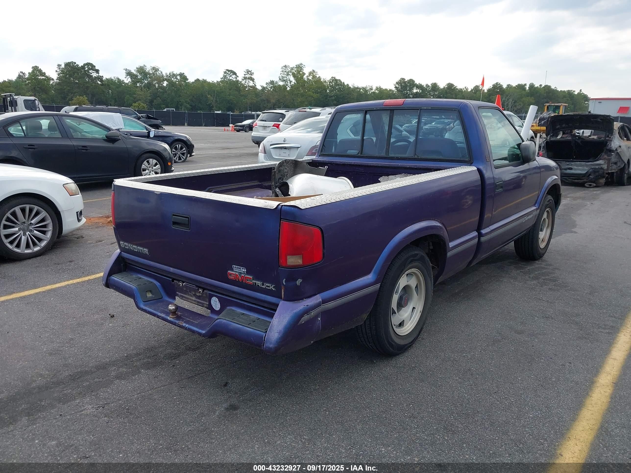1994 Gmc Sonoma   Purple vin: 1GTCS1443RK522021