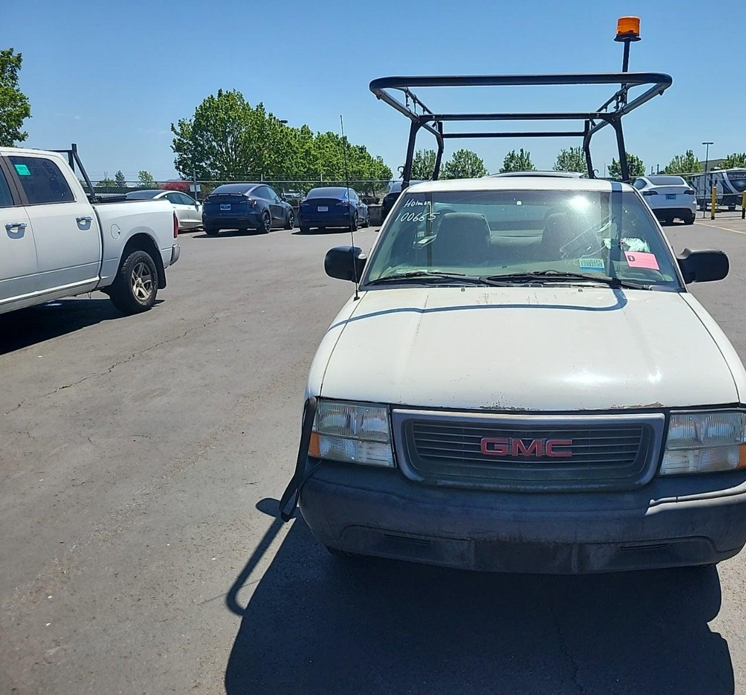 1999 Gmc Sonoma   White vin: 1GTCS1443XK515714