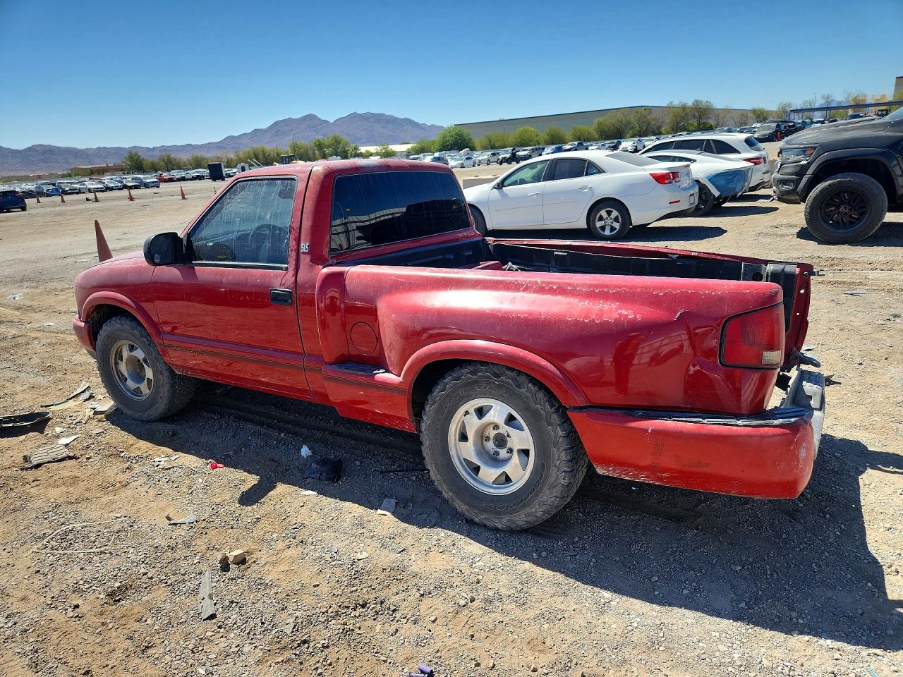 1998 Gmc Sonoma Red vin: 1GTCS1444W8510727