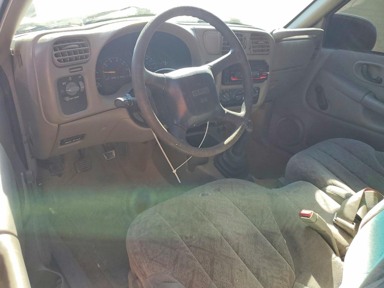 1999 Gmc Sonoma Серый vin: 1GTCS1444X8506436