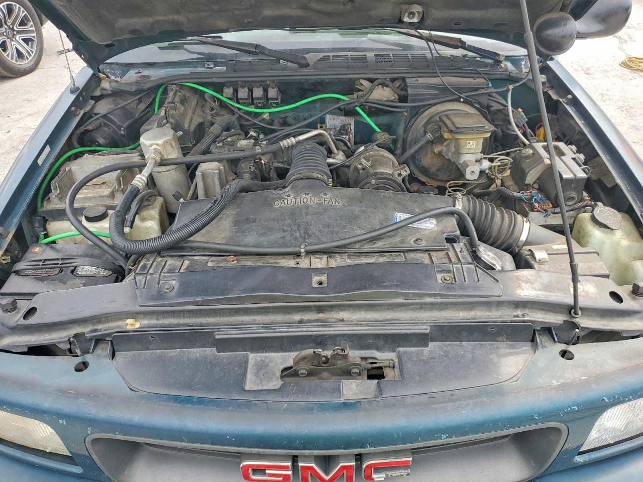 1997 Gmc Sonoma Green vin: 1GTCS1445VK505523
