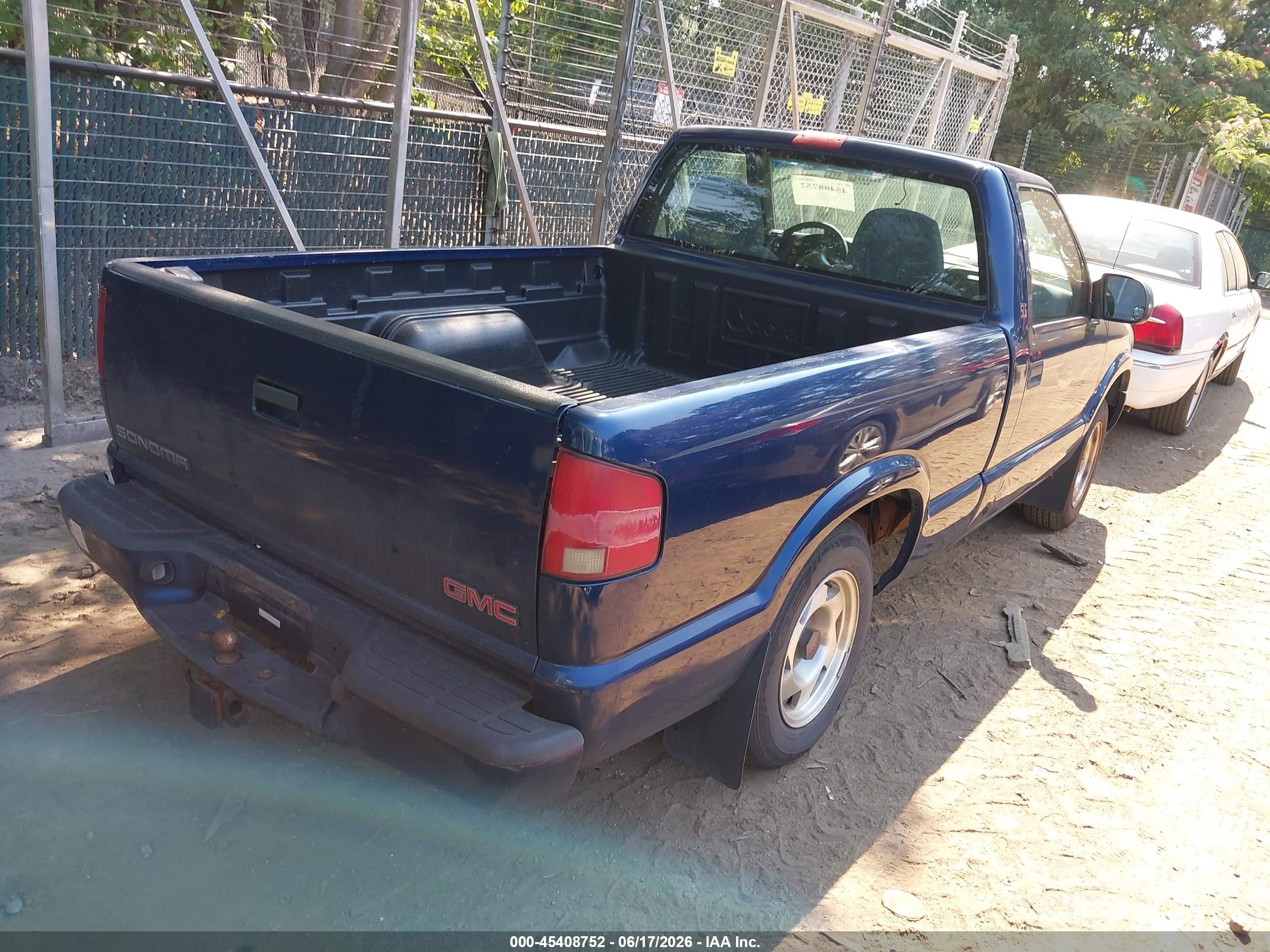 2000 Gmc Sonoma Sls Blue vin: 1GTCS1445YK193675