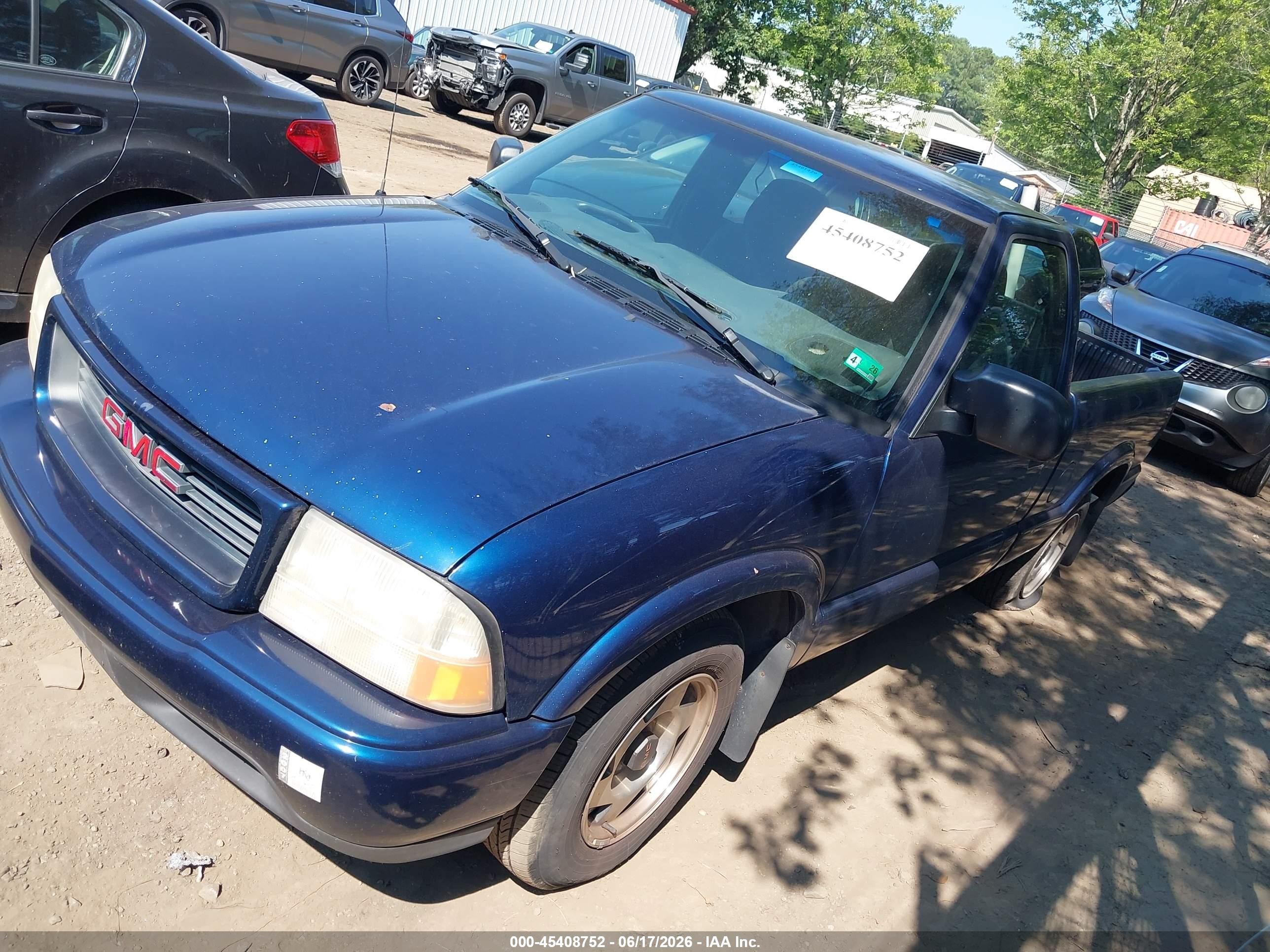2000 Gmc Sonoma Sls Blue vin: 1GTCS1445YK193675