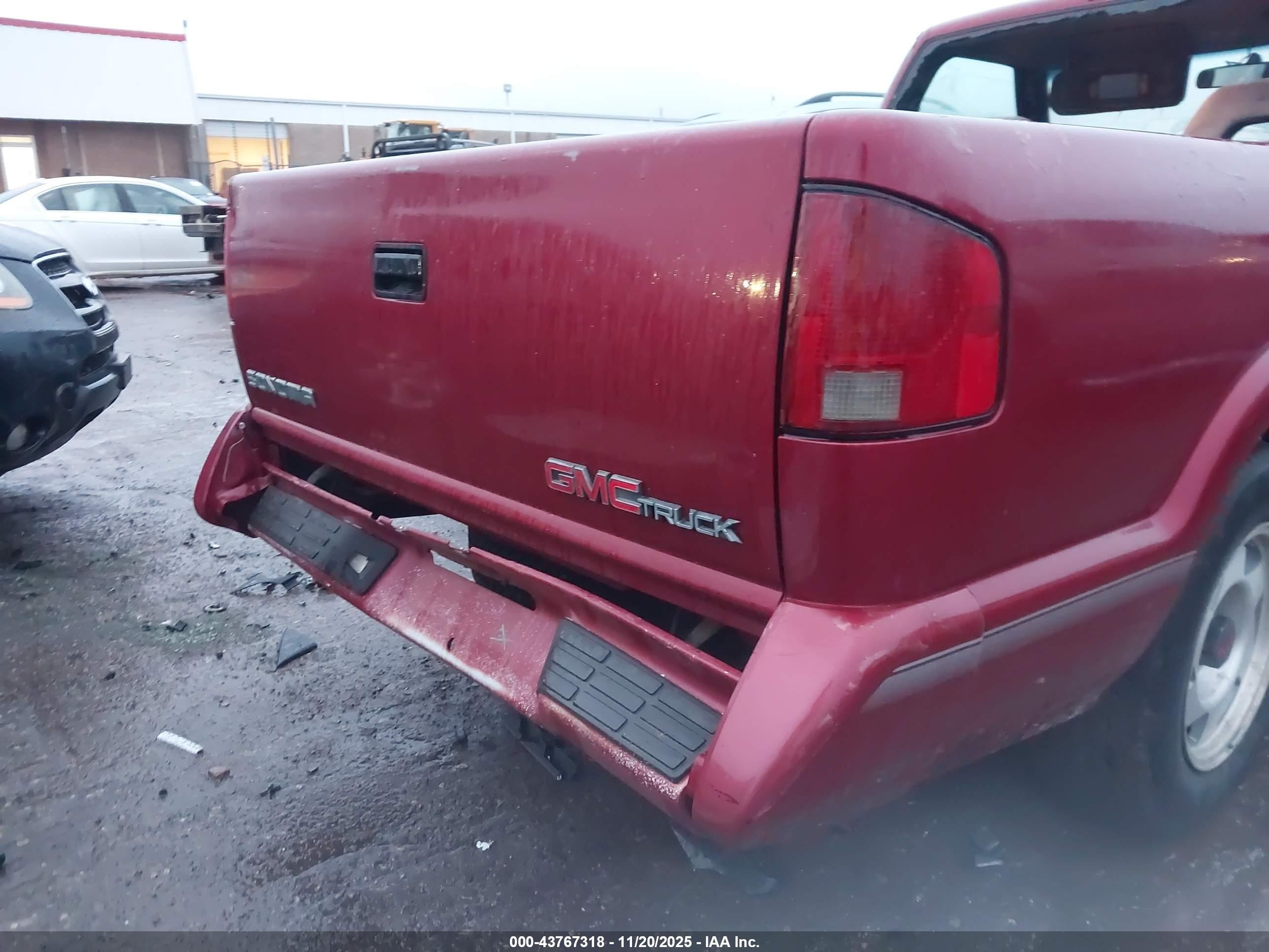 1996 Gmc Sonoma   Красный vin: 1GTCS1446TK515720