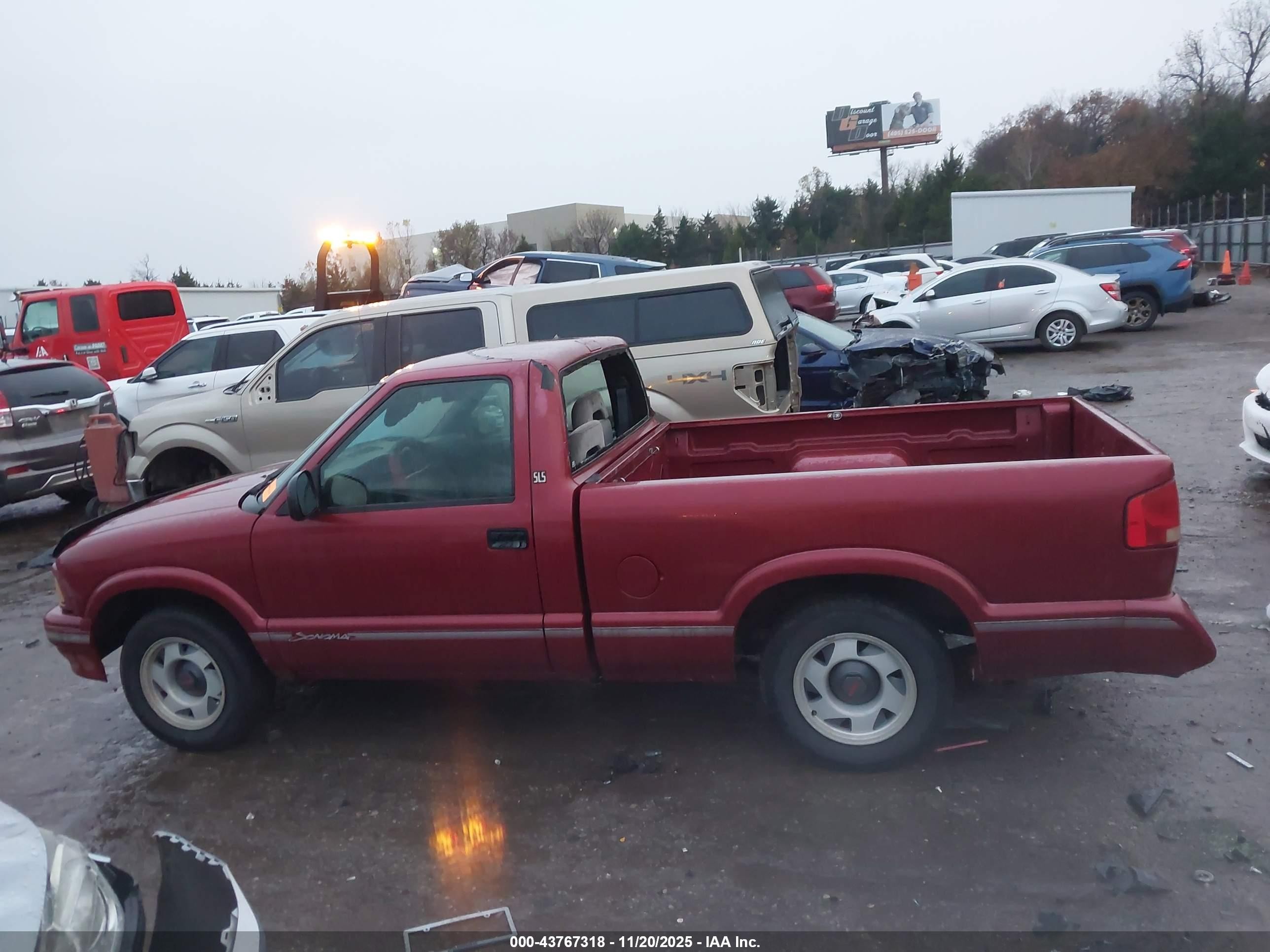 1996 Gmc Sonoma   Красный vin: 1GTCS1446TK515720