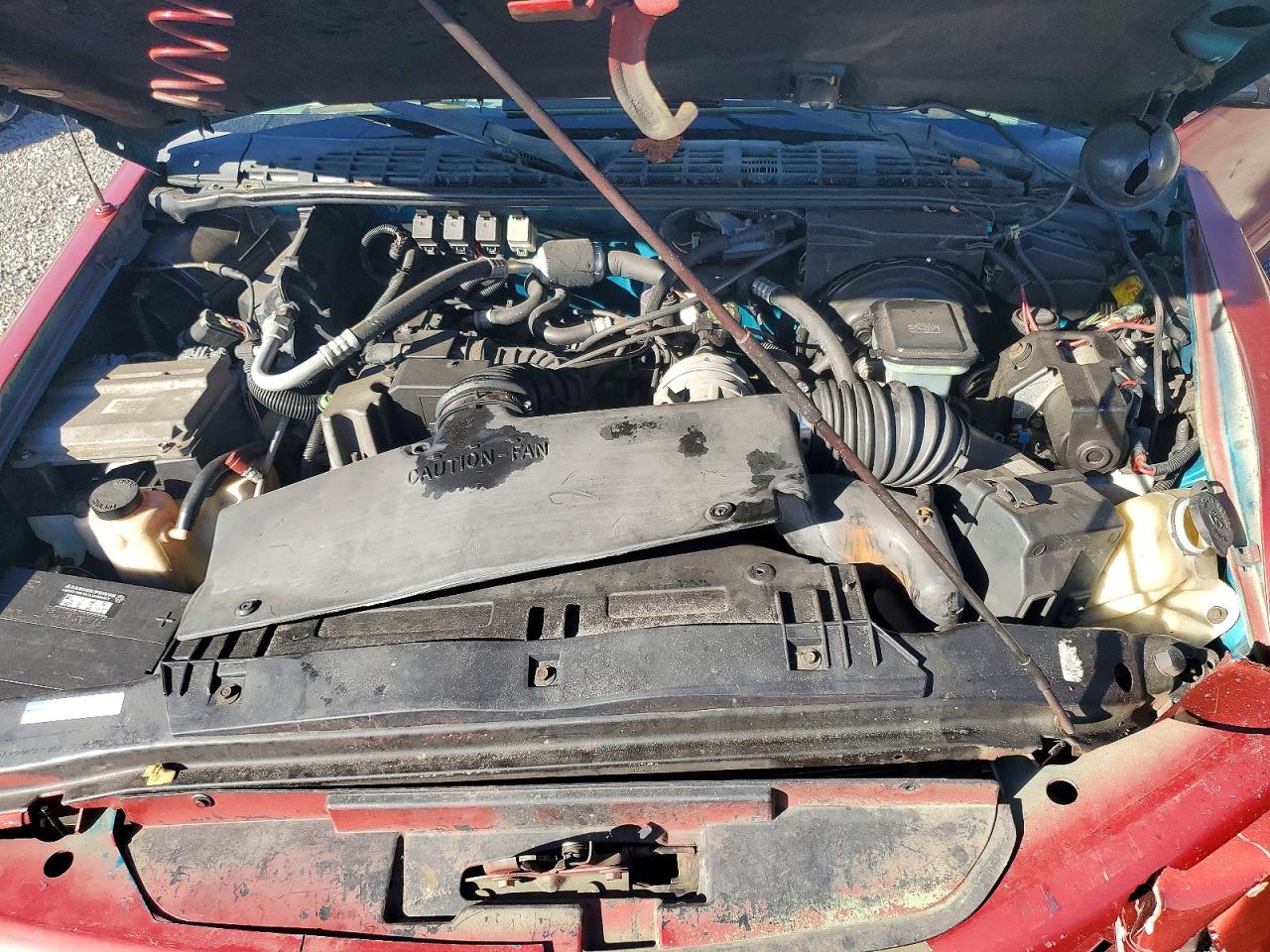 1996 Gmc Sonoma Красный vin: 1GTCS1447T8515495