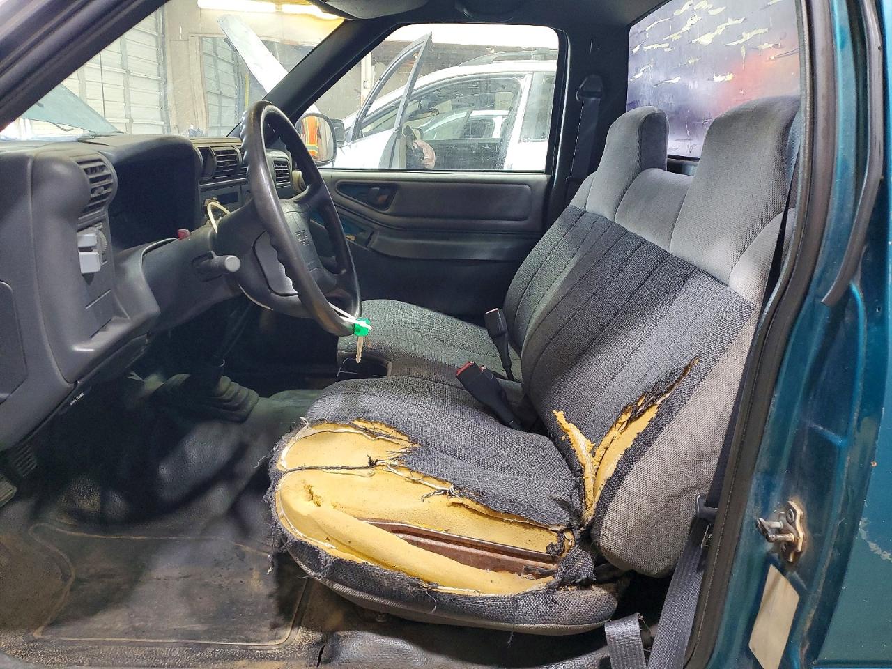 1995 Gmc Sonoma Green vin: 1GTCS1448S8507842