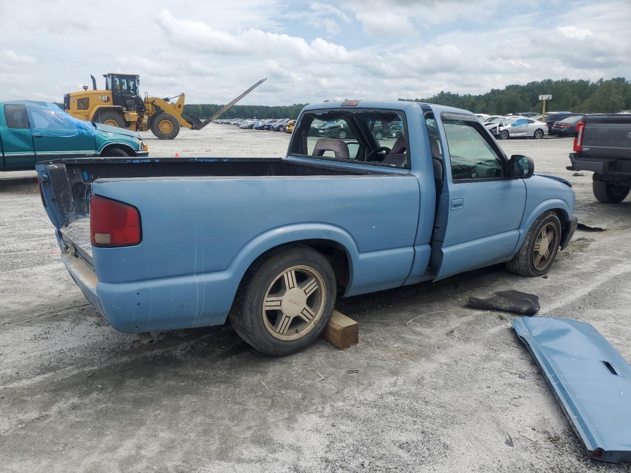 1996 Gmc Sonoma Blue vin: 1GTCS1448T8501279