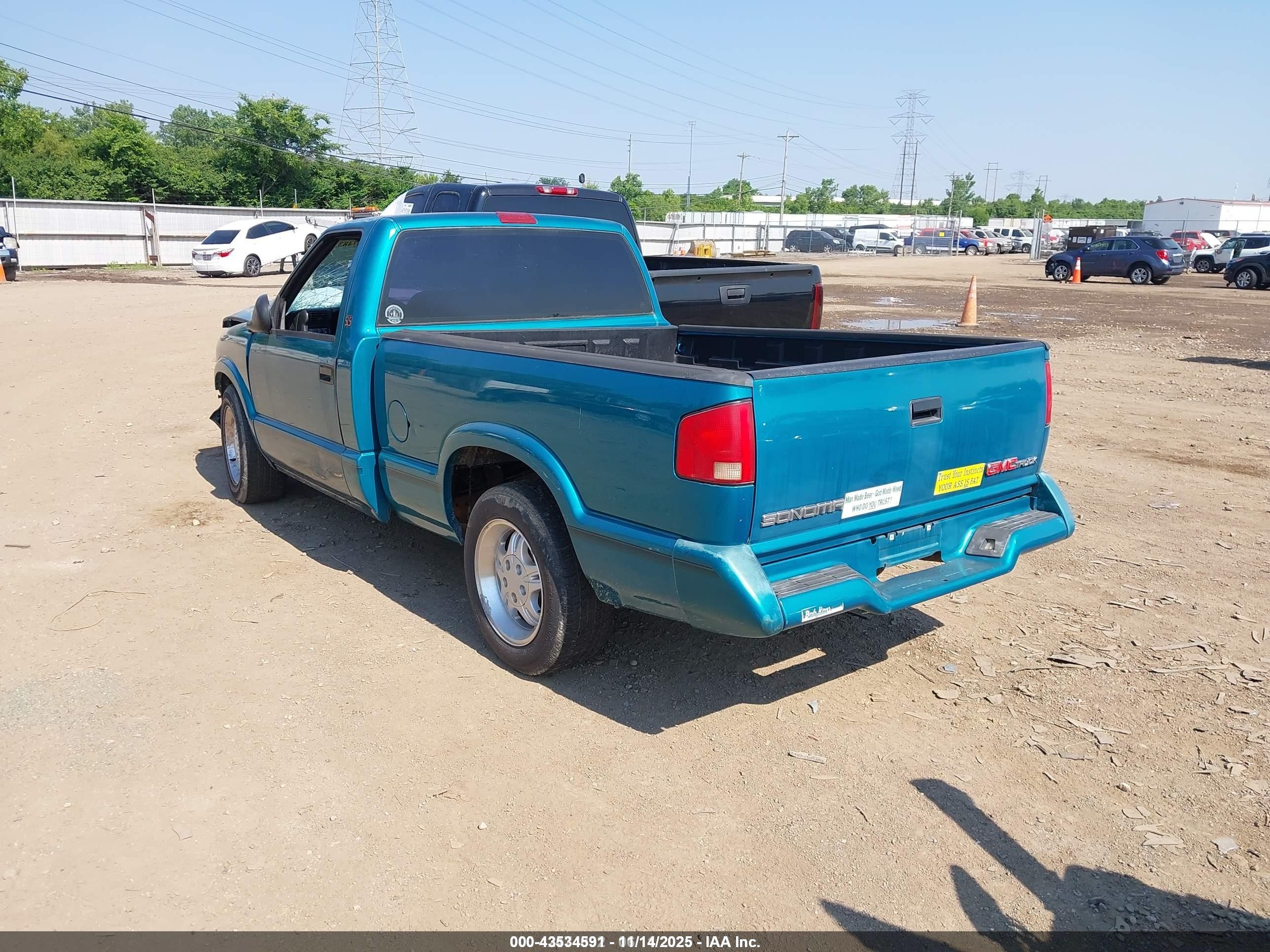1994 Gmc Sonoma   Green vin: 1GTCS1449R8521663