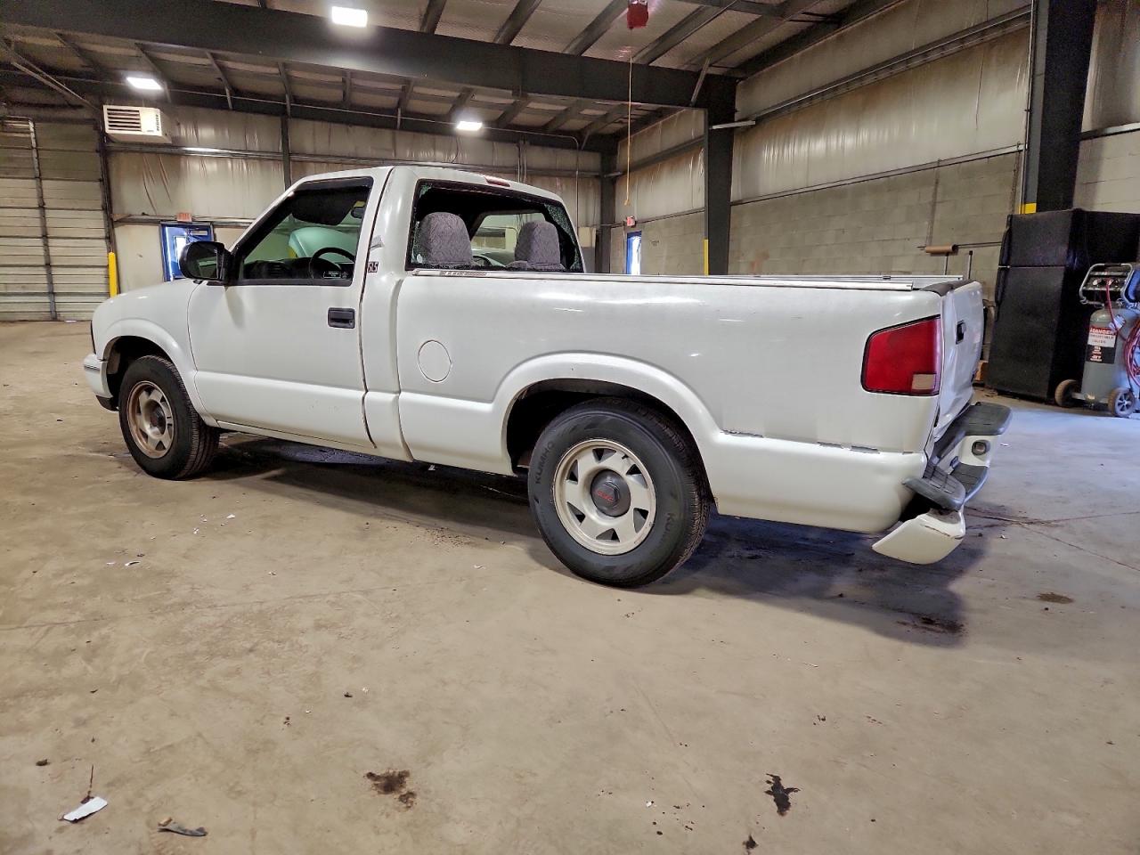 1999 Gmc Sonoma White vin: 1GTCS1449XK521209