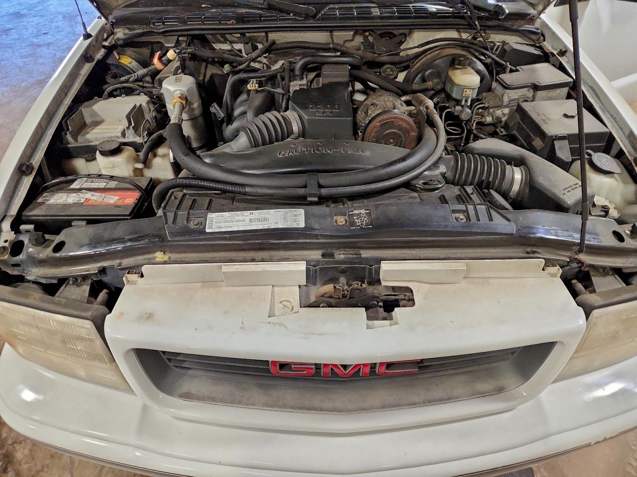 1999 Gmc Sonoma White vin: 1GTCS1449XK521209