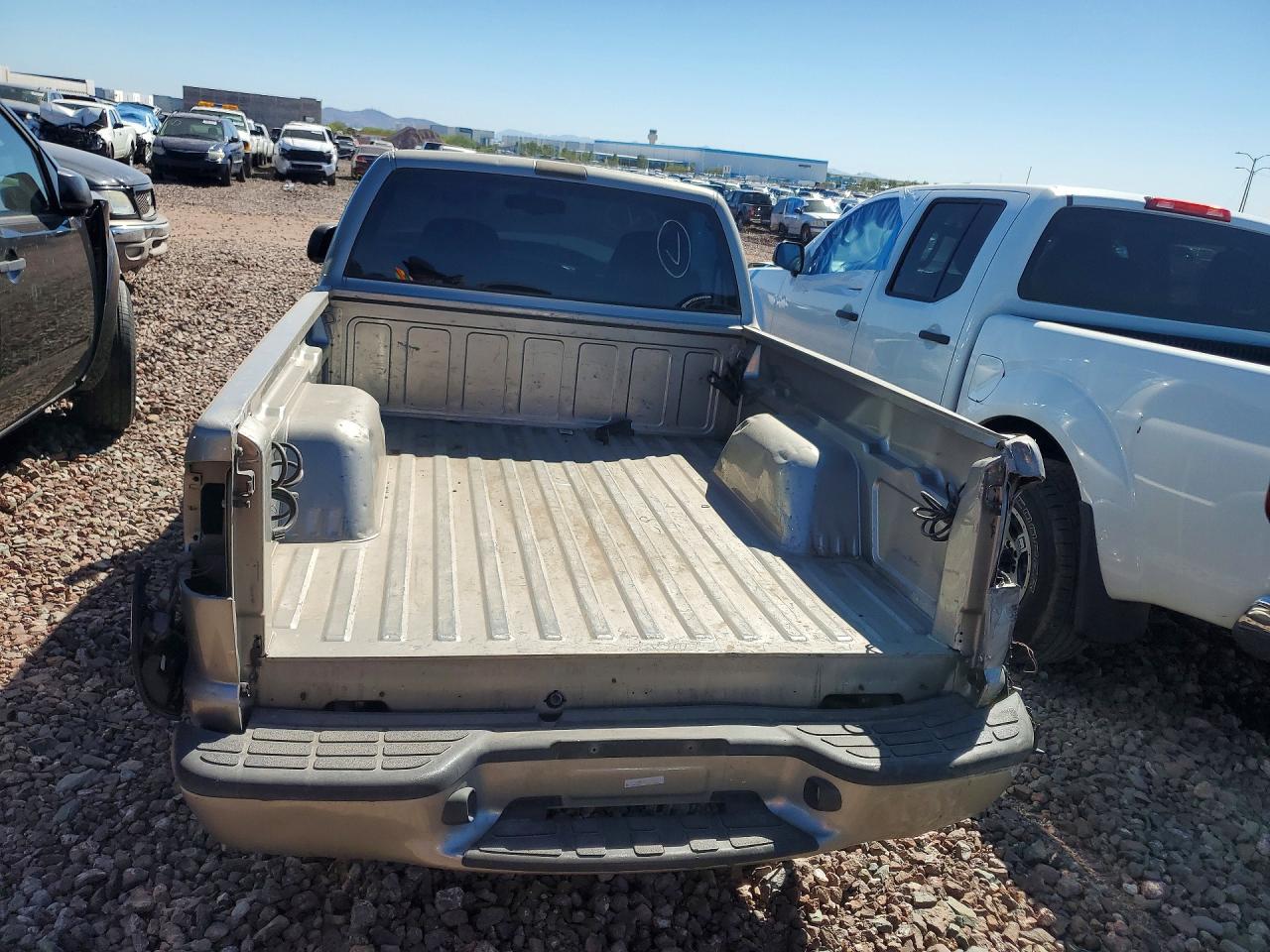 2001 Gmc Sonoma Beige vin: 1GTCS14521K164634