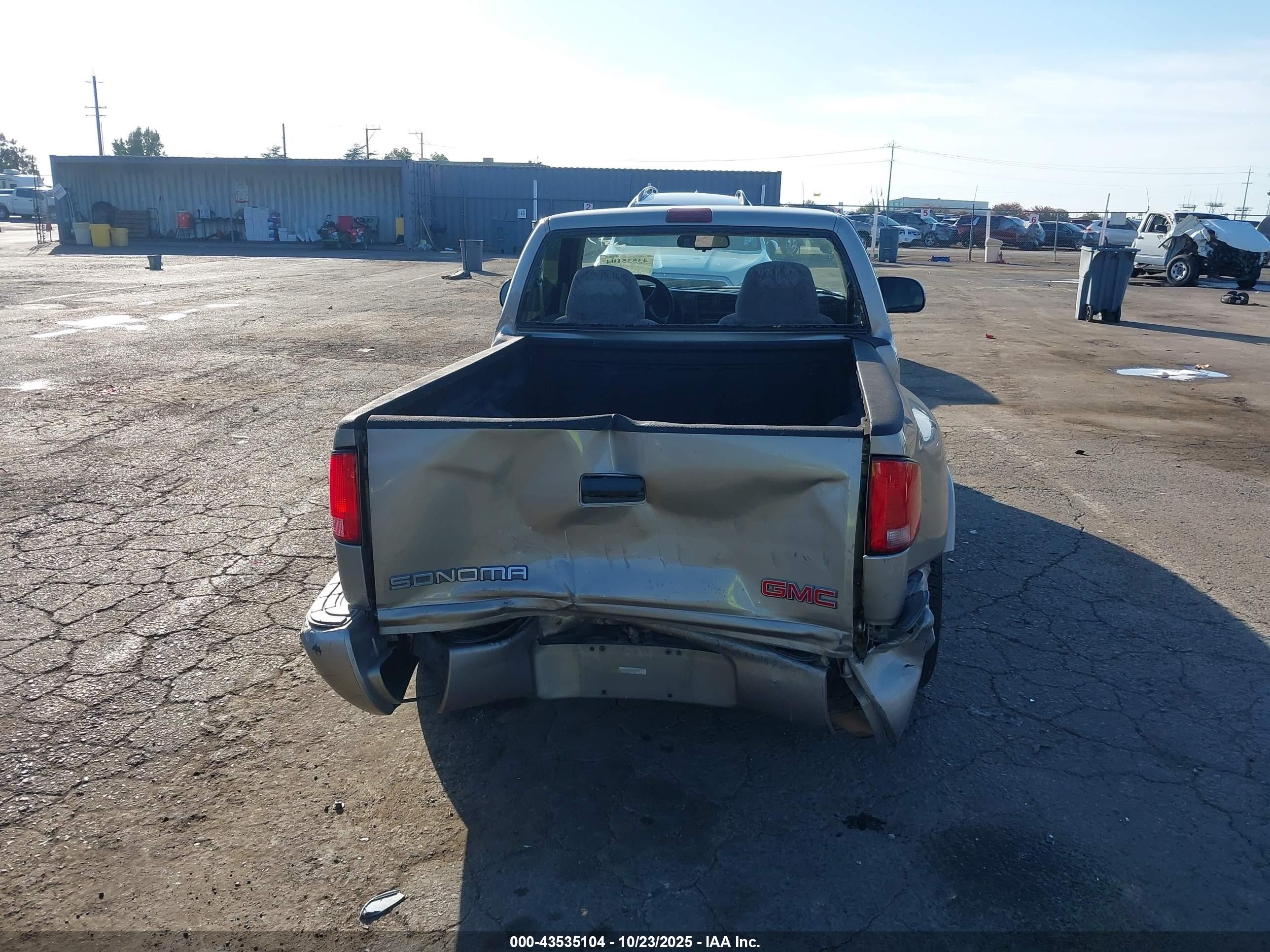 2001 Gmc Sonoma Sls Tan vin: 1GTCS145518129406