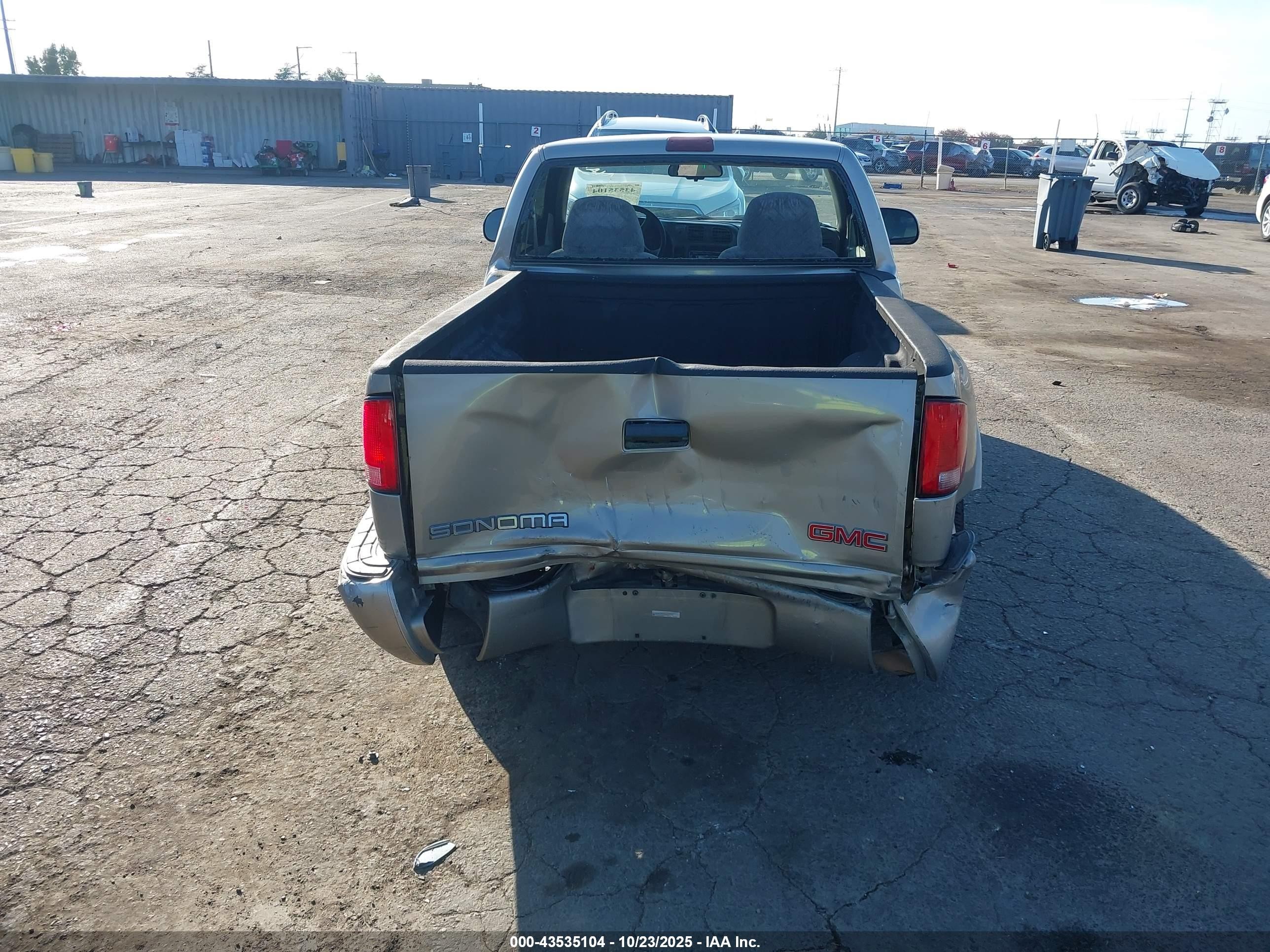 2001 Gmc Sonoma Sls Tan vin: 1GTCS145518129406