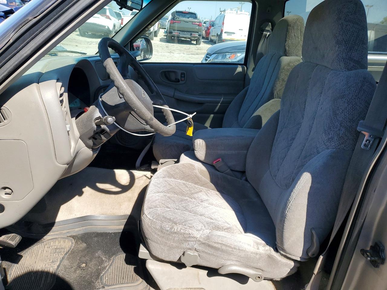 2001 Gmc Sonoma Gold vin: 1GTCS145718179076