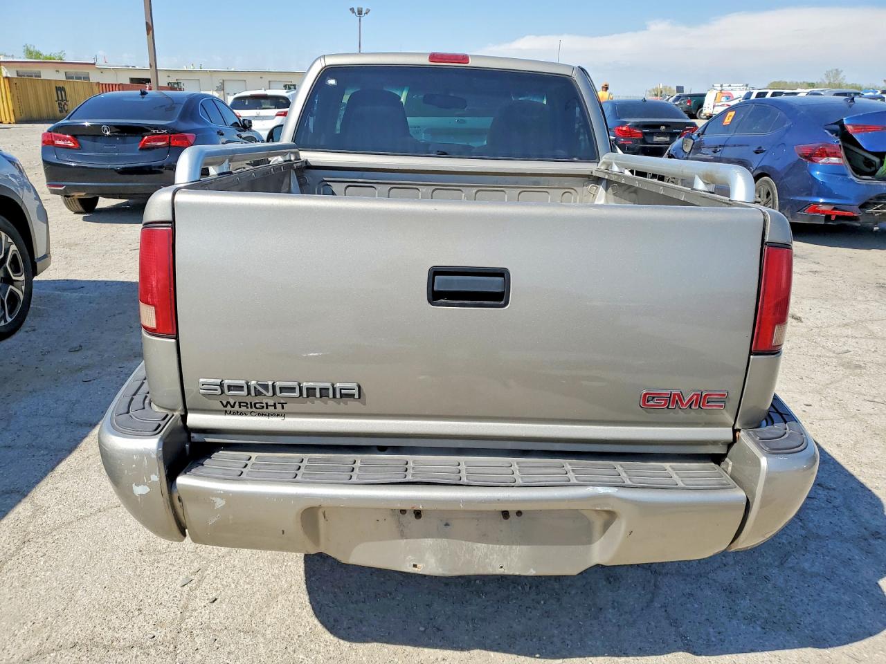 2001 Gmc Sonoma Gold vin: 1GTCS145718179076