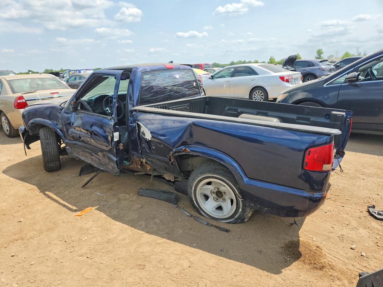 2001 Gmc Sonoma Синий vin: 1GTCS145X1K141215