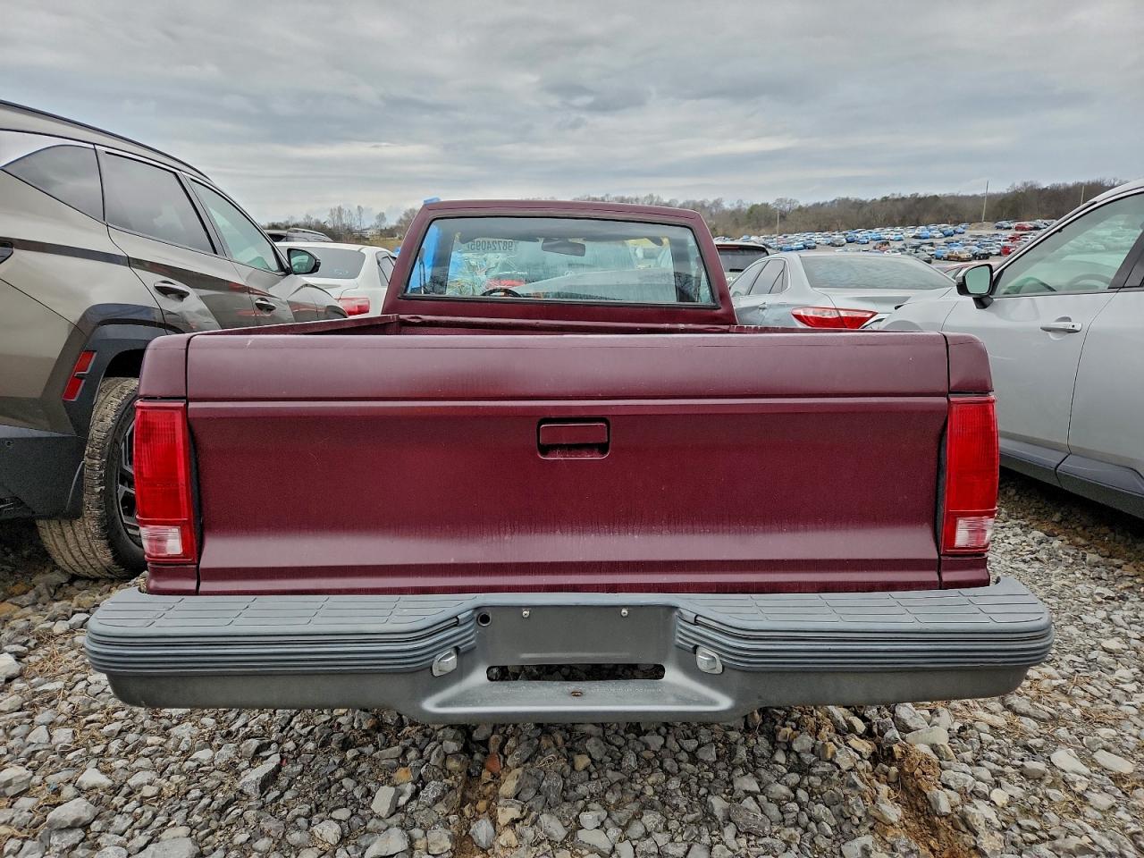 1991 Gmc Sonoma Red vin: 1GTCS14A0M8537202