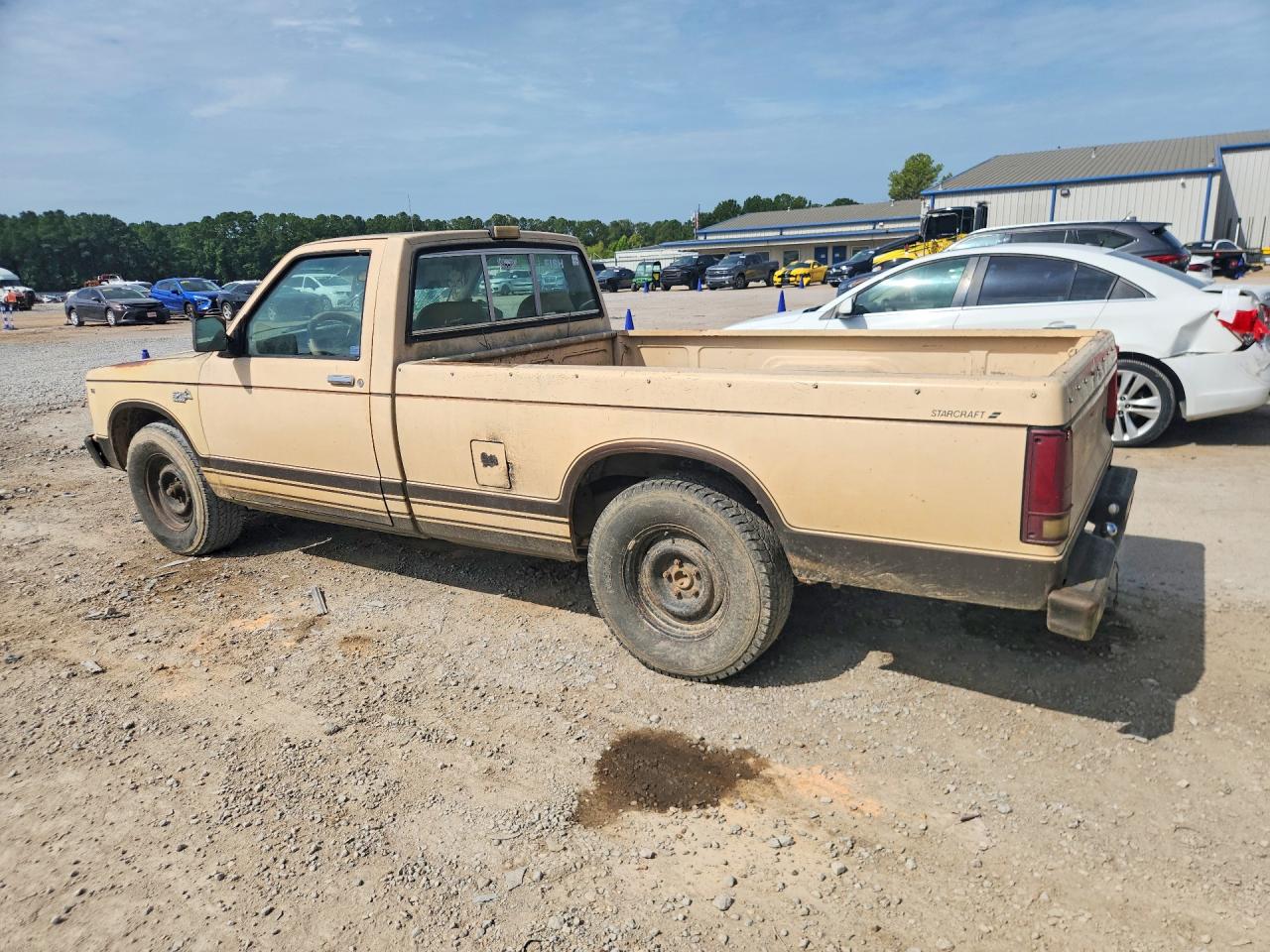 1983 Gmc S Truck S15 Cream vin: 1GTCS14B1D2513776
