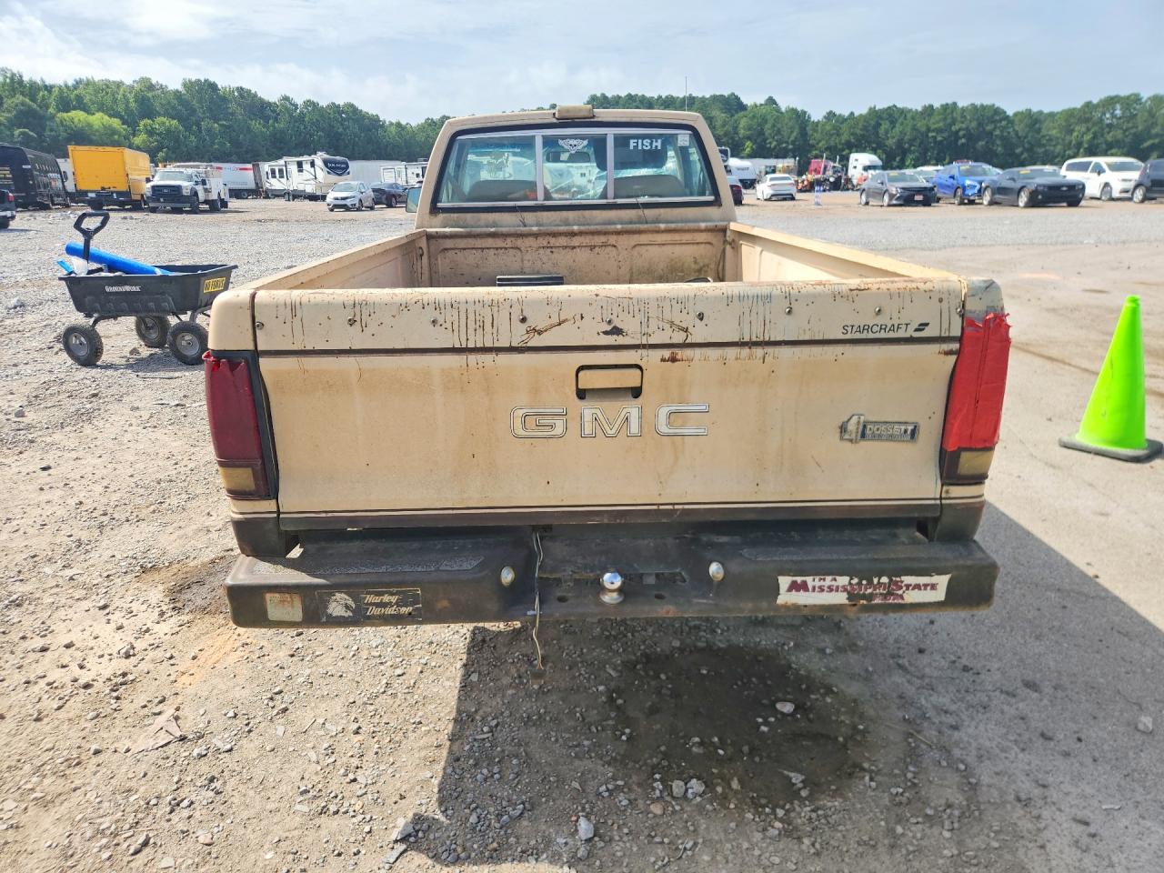 1983 Gmc S Truck S15 Cream vin: 1GTCS14B1D2513776