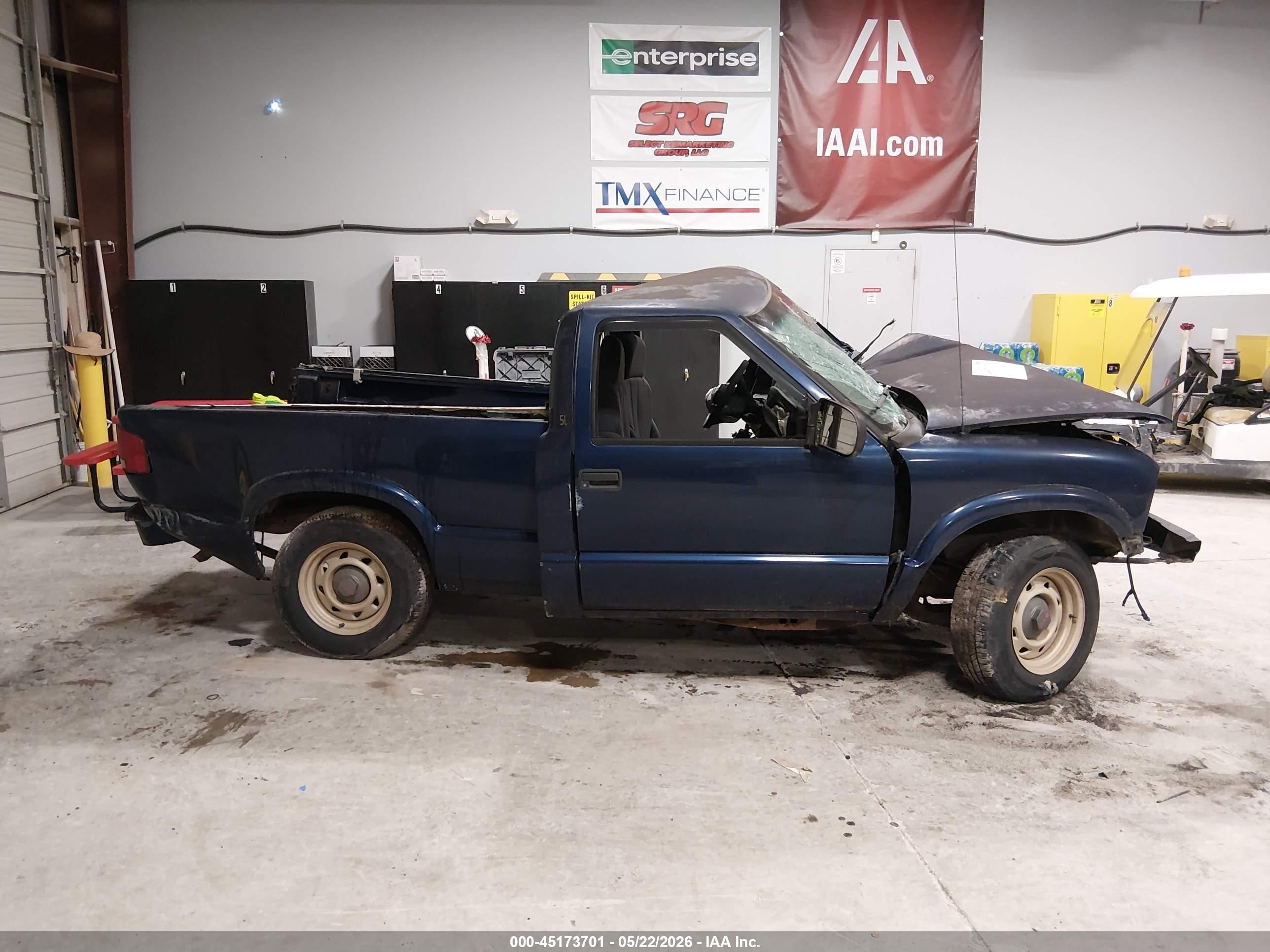 2003 Gmc Sonoma Sl Blue vin: 1GTCS14H238229024
