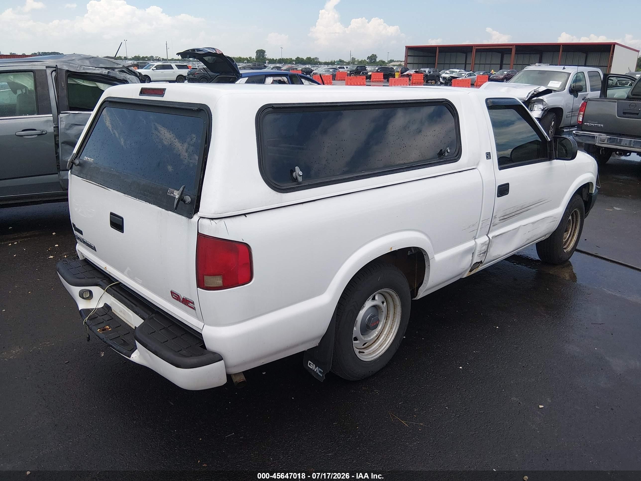 2003 Gmc Sonoma Sl White vin: 1GTCS14H838200675