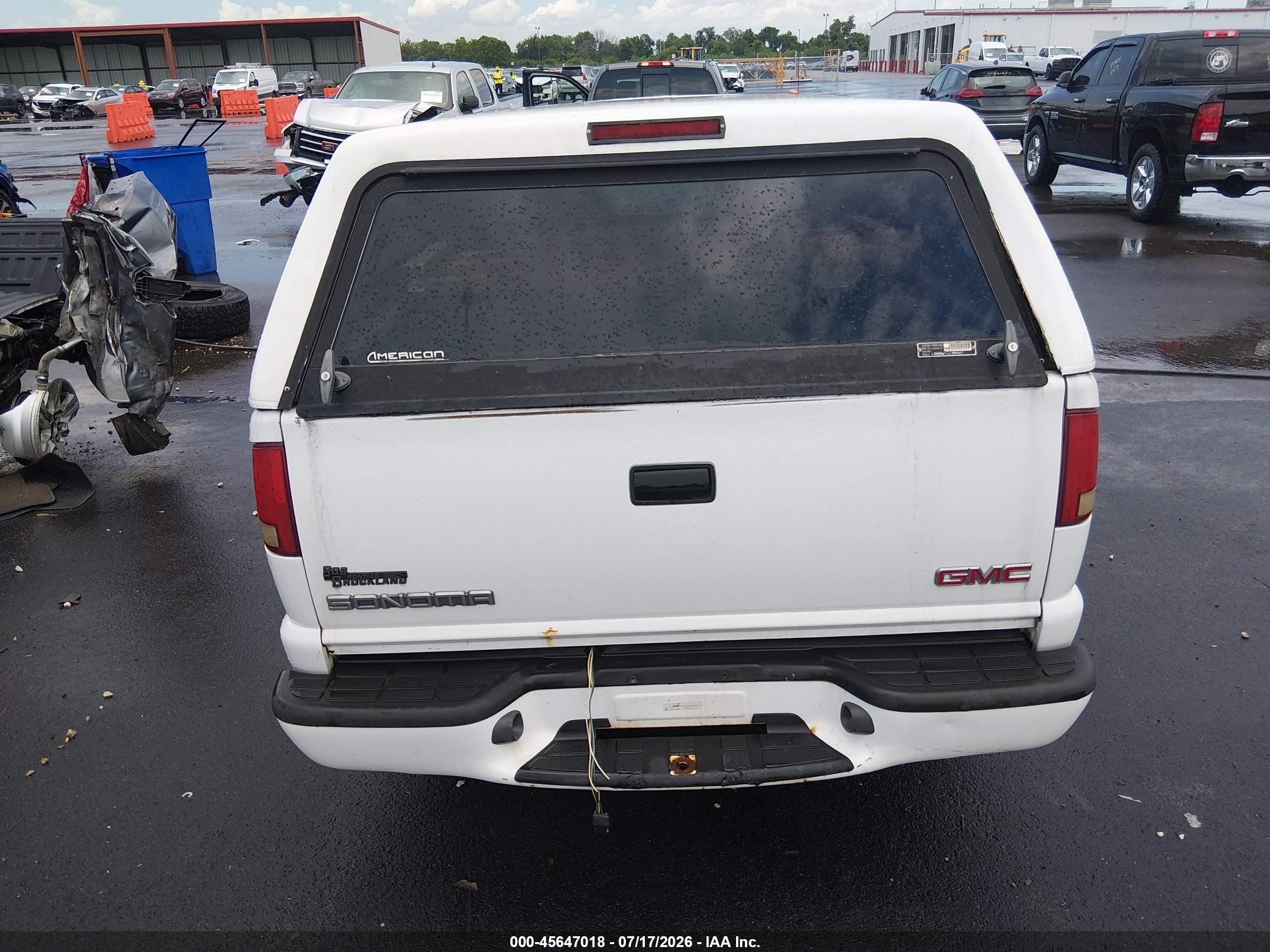 2003 Gmc Sonoma Sl White vin: 1GTCS14H838200675