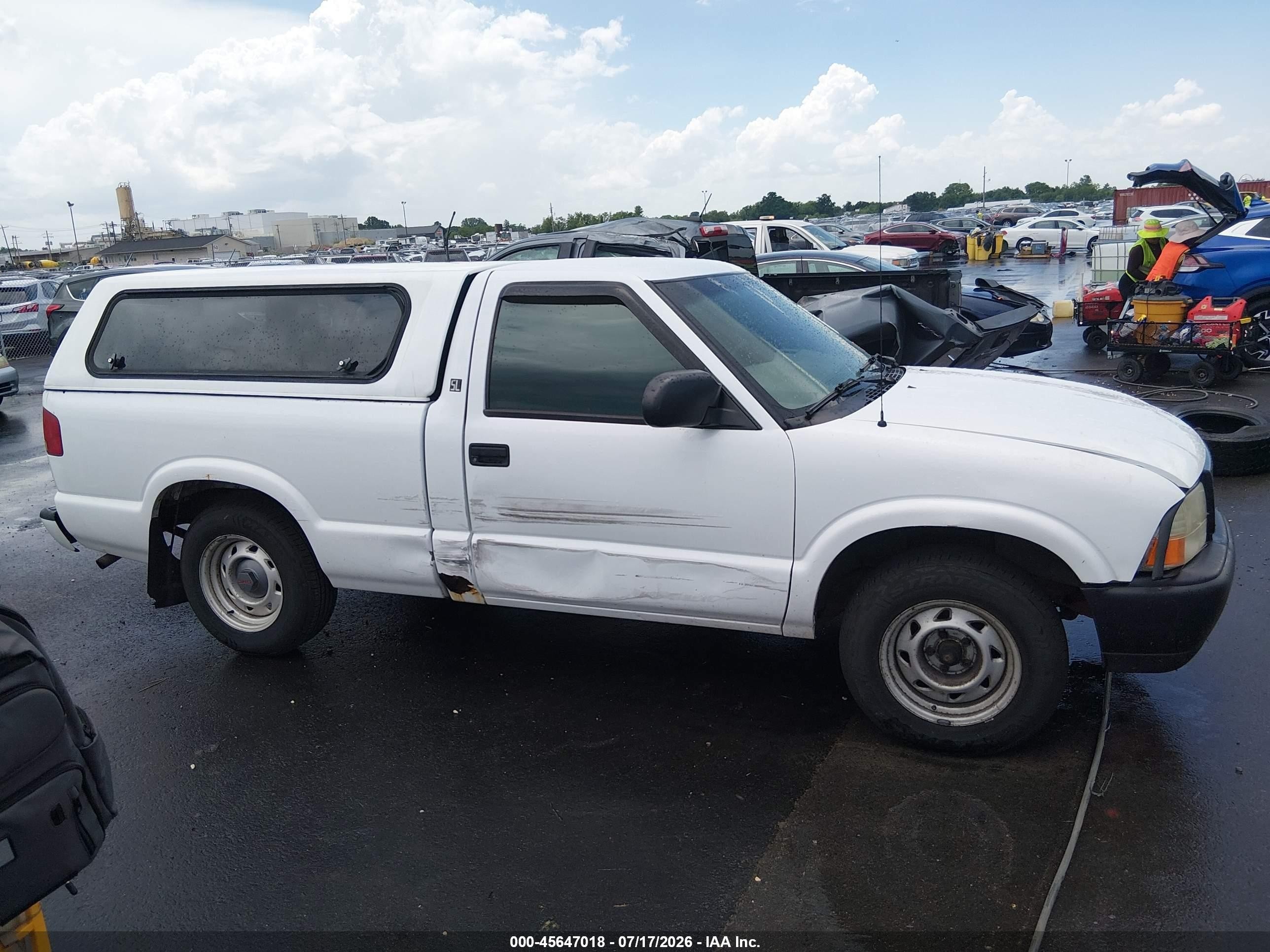 2003 Gmc Sonoma Sl White vin: 1GTCS14H838200675