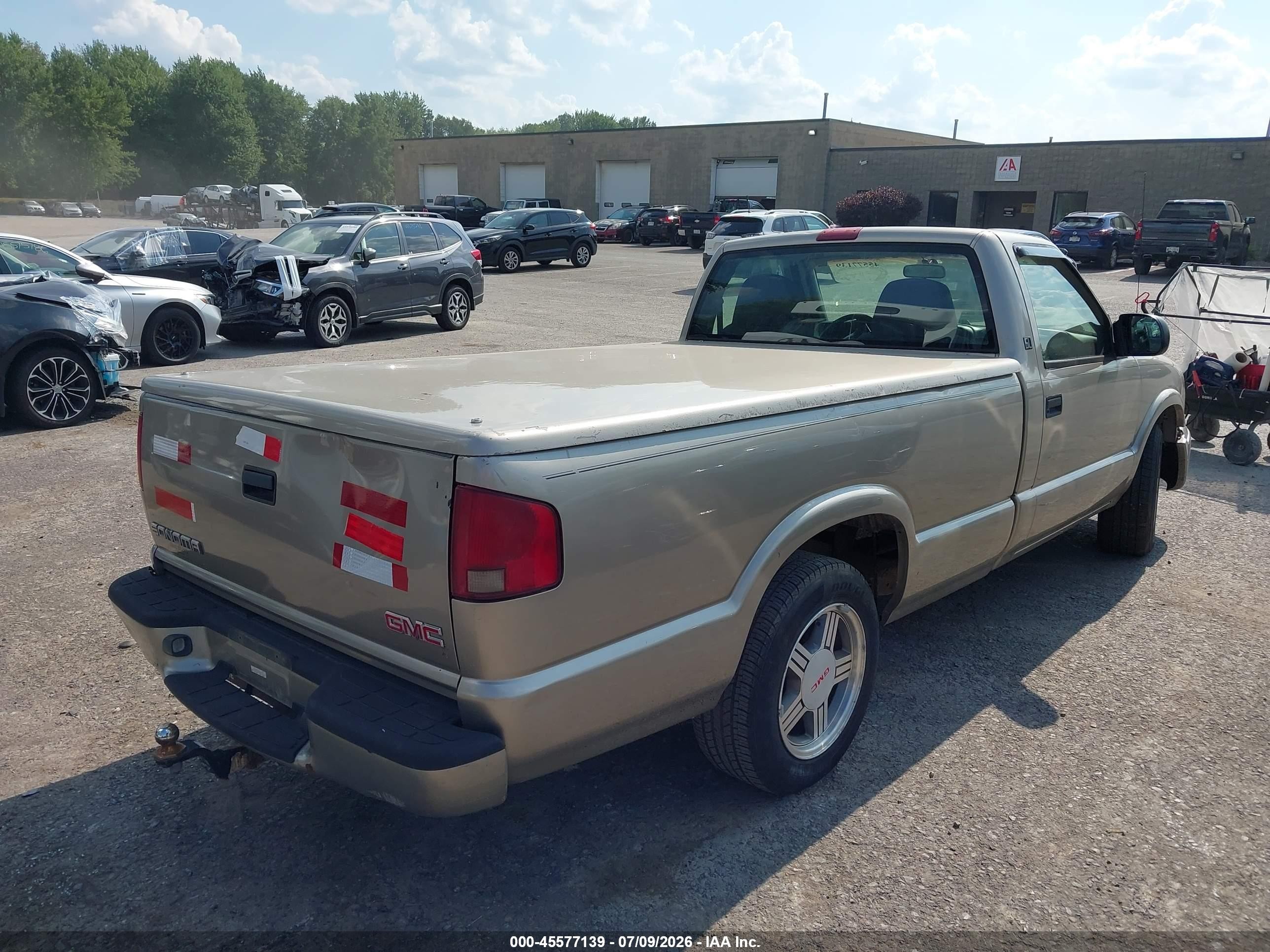 2003 Gmc Sonoma Sl Gold vin: 1GTCS14H938239517
