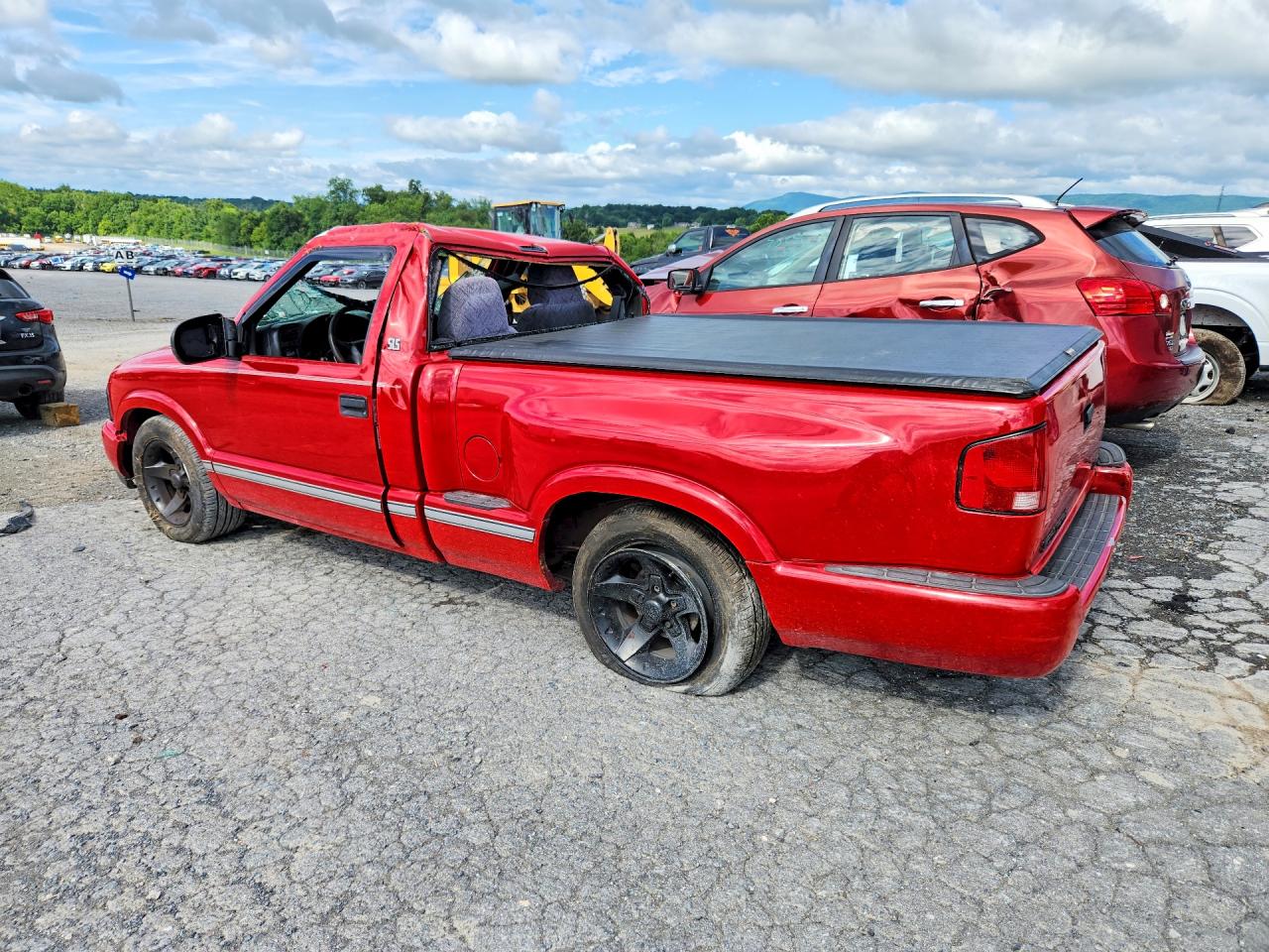 2001 Gmc Sonoma Red vin: 1GTCS14W618247327