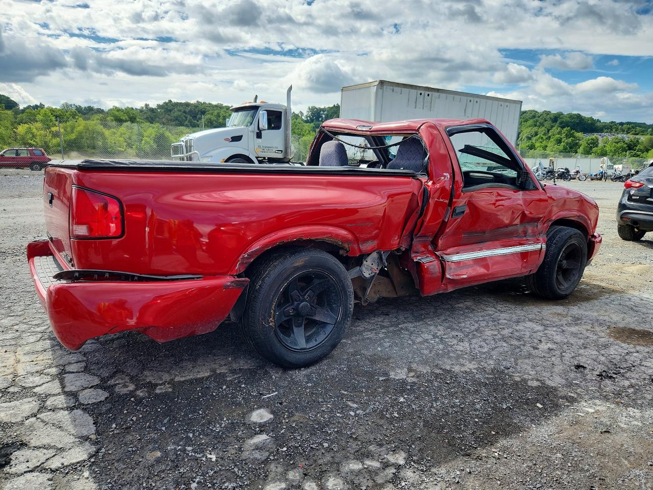 2001 Gmc Sonoma Red vin: 1GTCS14W618247327
