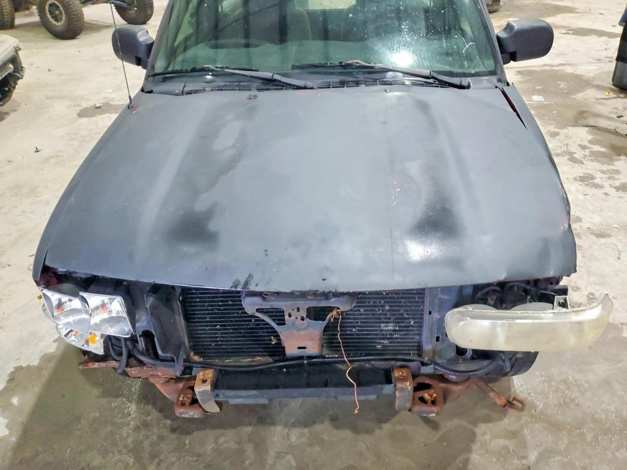 1999 Gmc Sonoma Black vin: 1GTCS14W7X8524978
