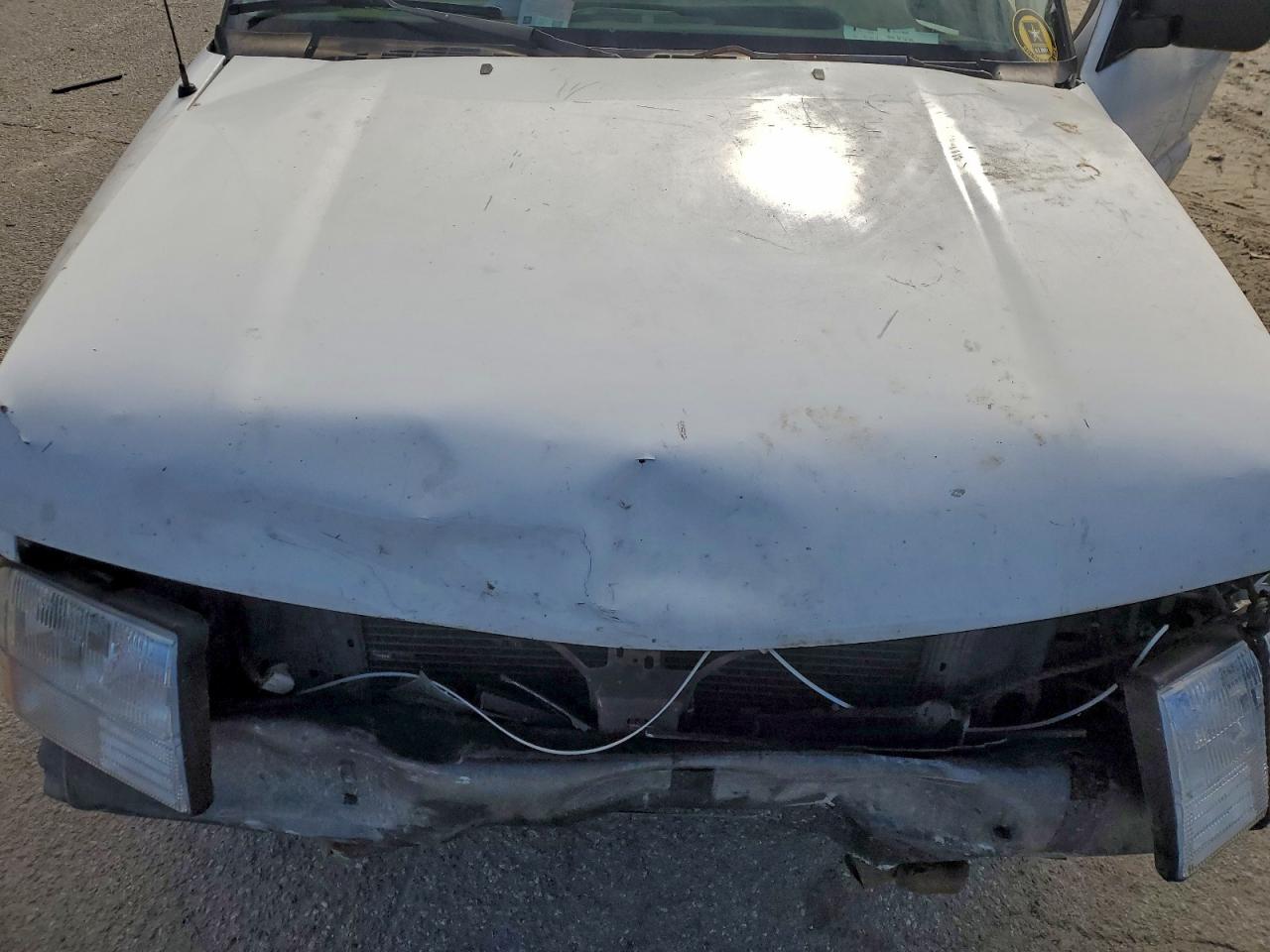 1999 Gmc Sonoma White vin: 1GTCS14X3X8518247