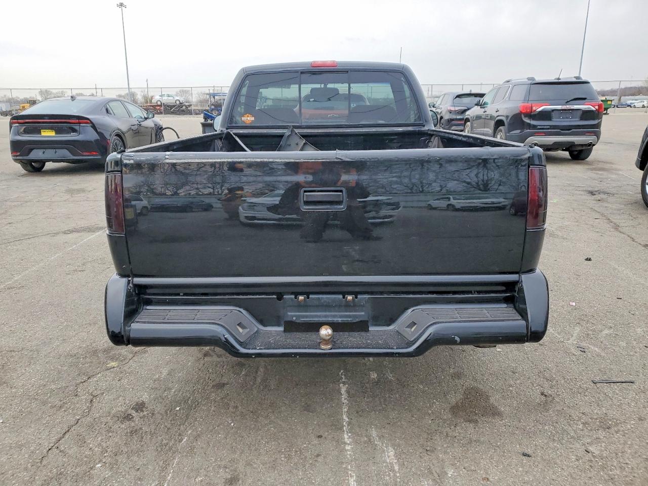 1996 Gmc Sonoma Black vin: 1GTCS14X5T8529681