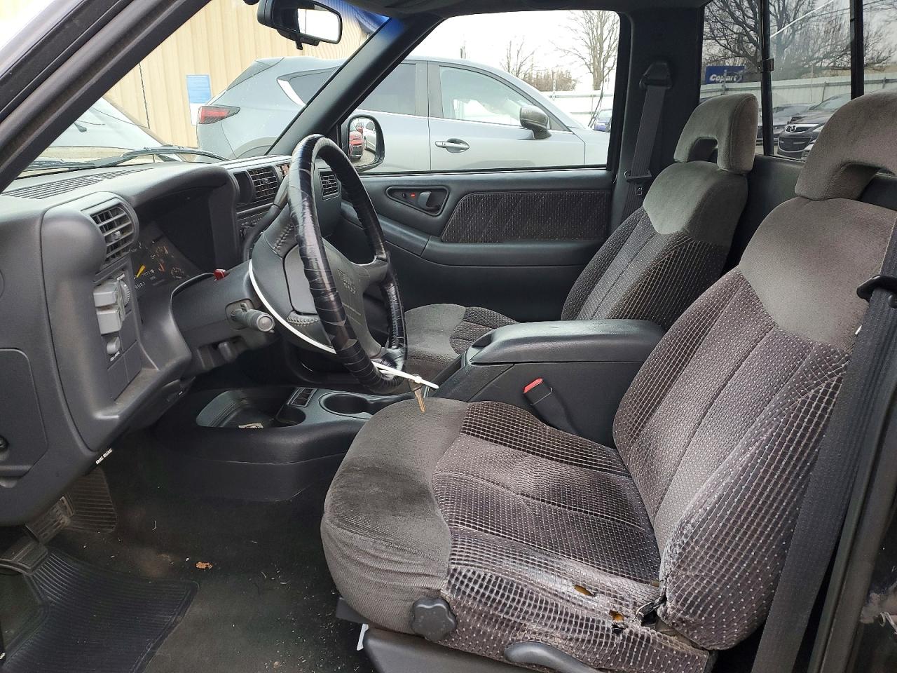 1996 Gmc Sonoma Black vin: 1GTCS14X5T8529681