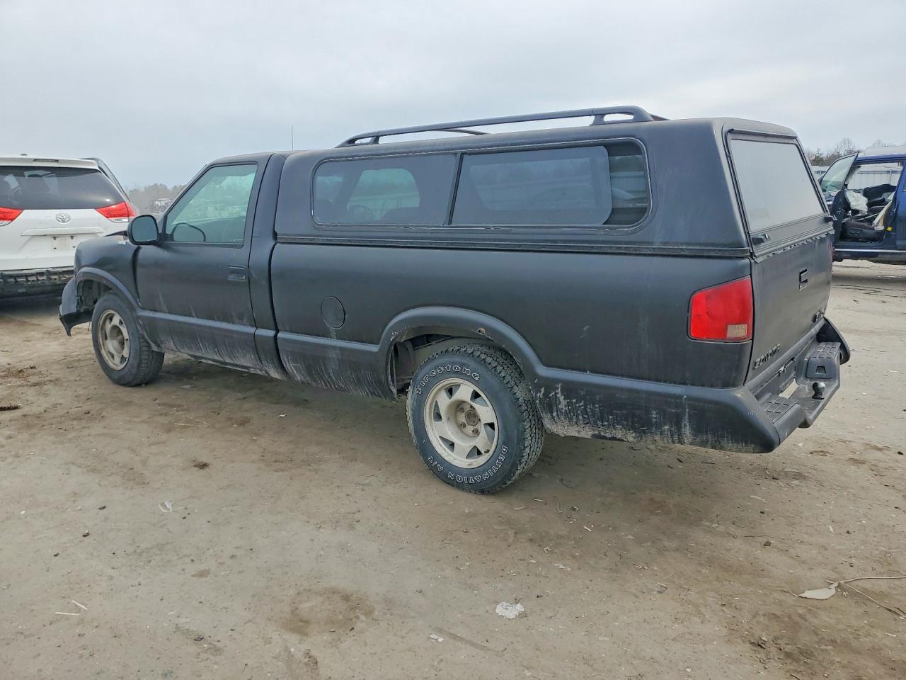 1996 Gmc Sonoma Black vin: 1GTCS14X5TK521874