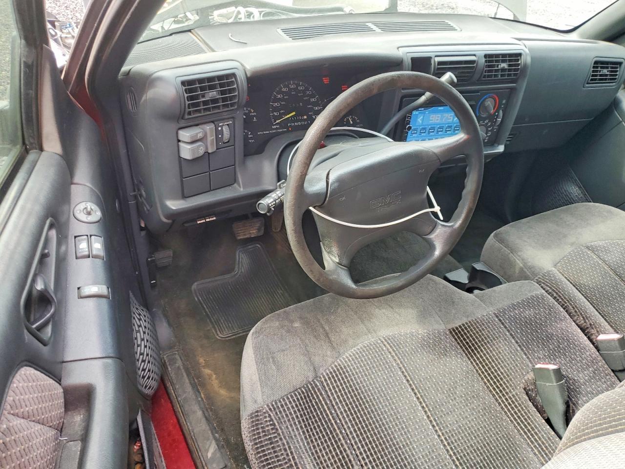 1996 Gmc Sonoma Black vin: 1GTCS14X5TK521874