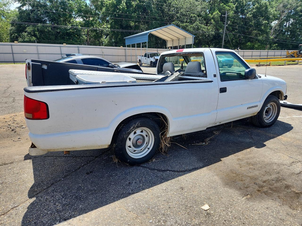 1999 Gmc Sonoma White vin: 1GTCS14X6X8502592