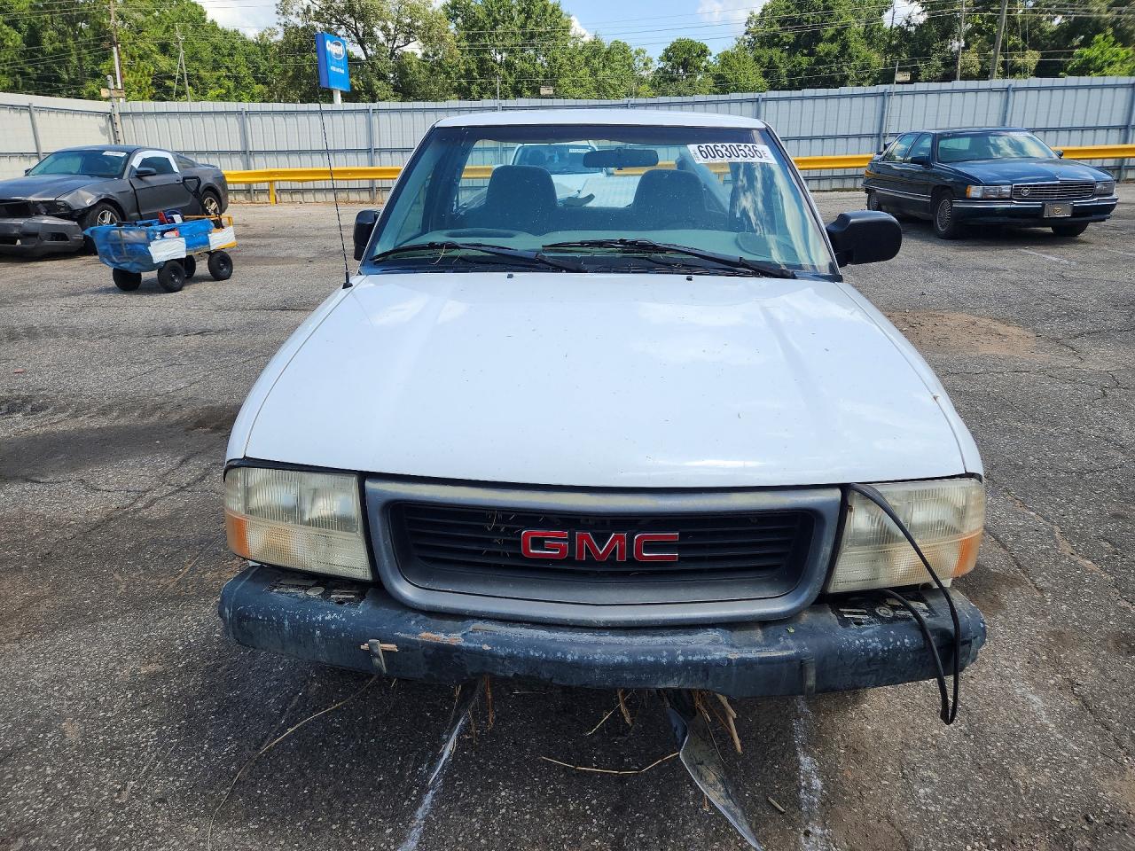 1999 Gmc Sonoma White vin: 1GTCS14X6X8502592