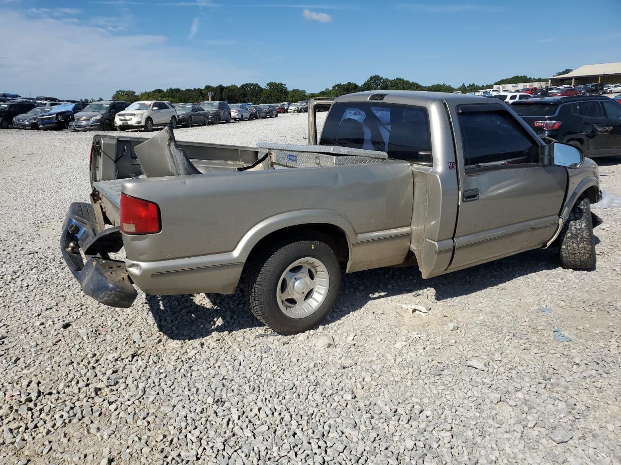 1999 Gmc Sonoma Gold vin: 1GTCS14X7XK518996