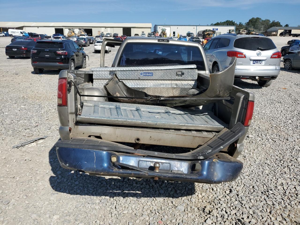 1999 Gmc Sonoma Gold vin: 1GTCS14X7XK518996