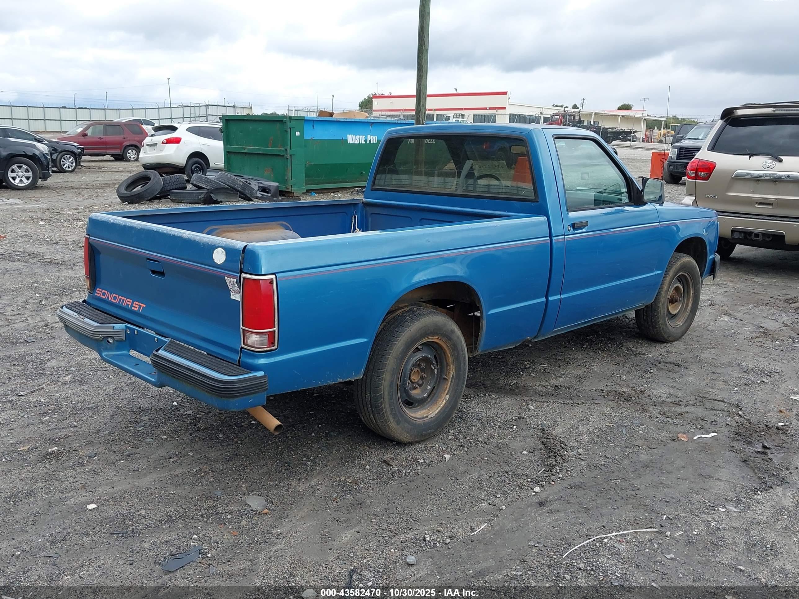 1991 Gmc Sonoma   Blue vin: 1GTCS14Z1M0521918