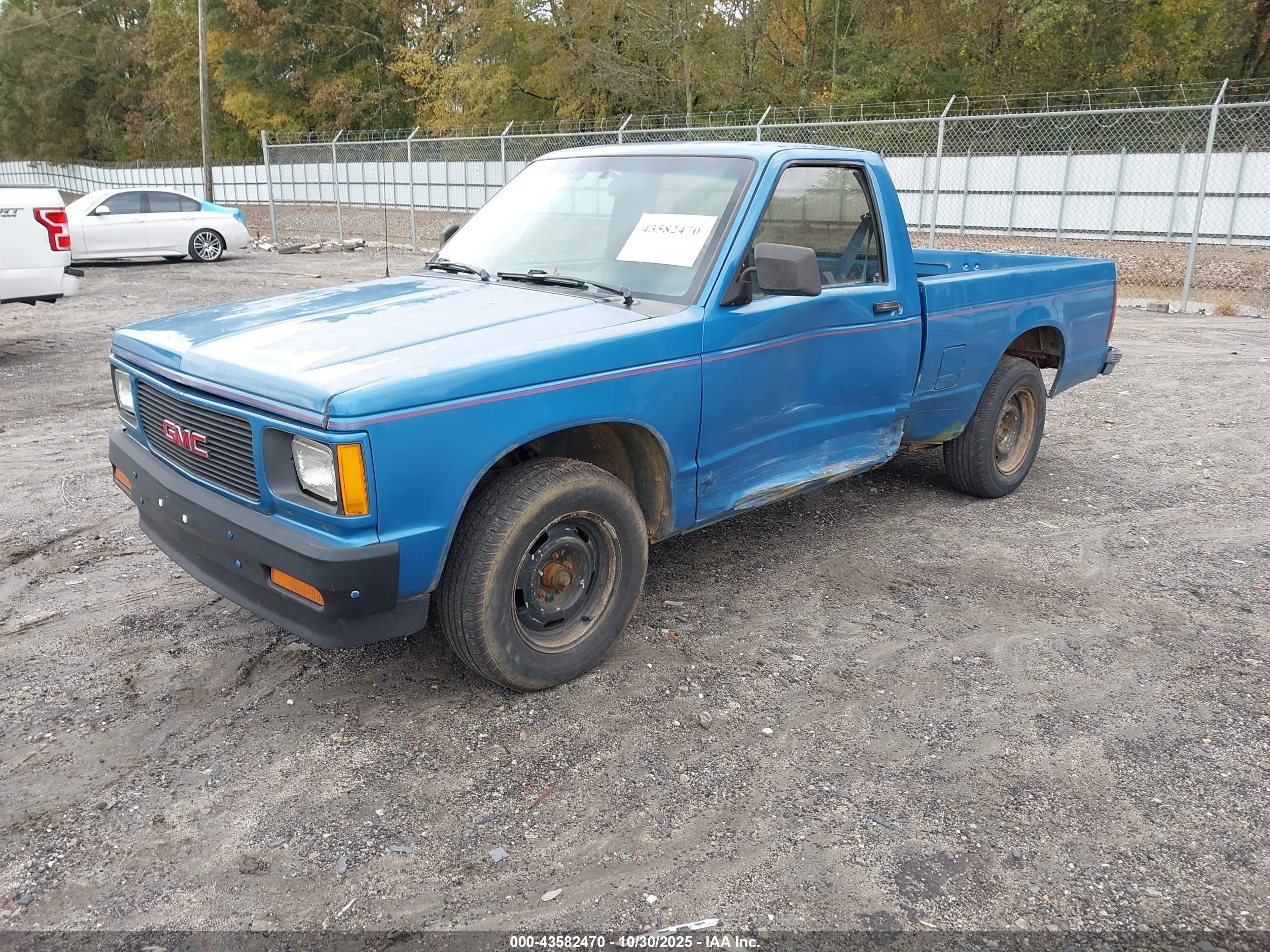 1991 Gmc Sonoma   Blue vin: 1GTCS14Z1M0521918