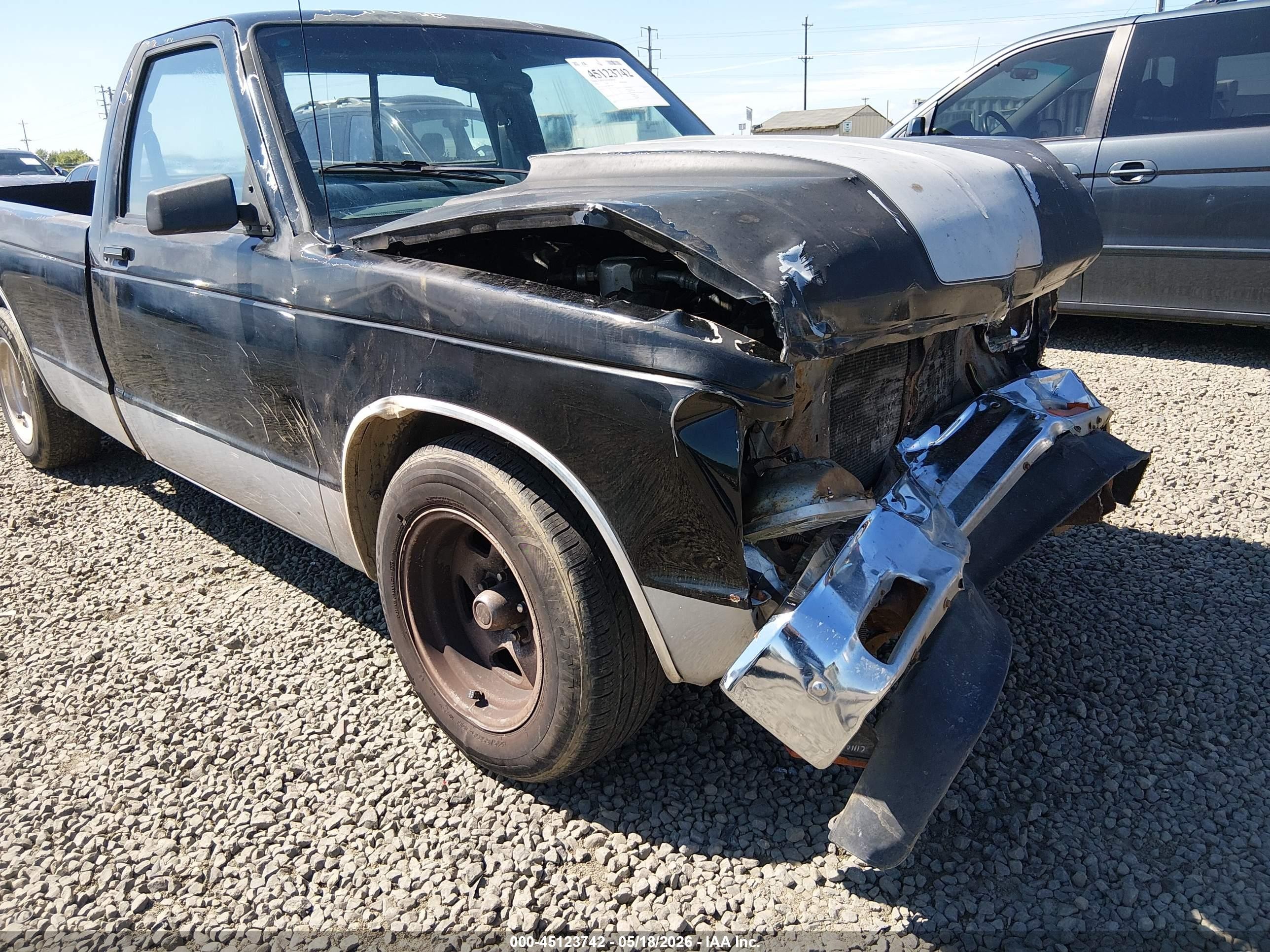 1991 Gmc Sonoma   Black vin: 1GTCS14Z3M8511599