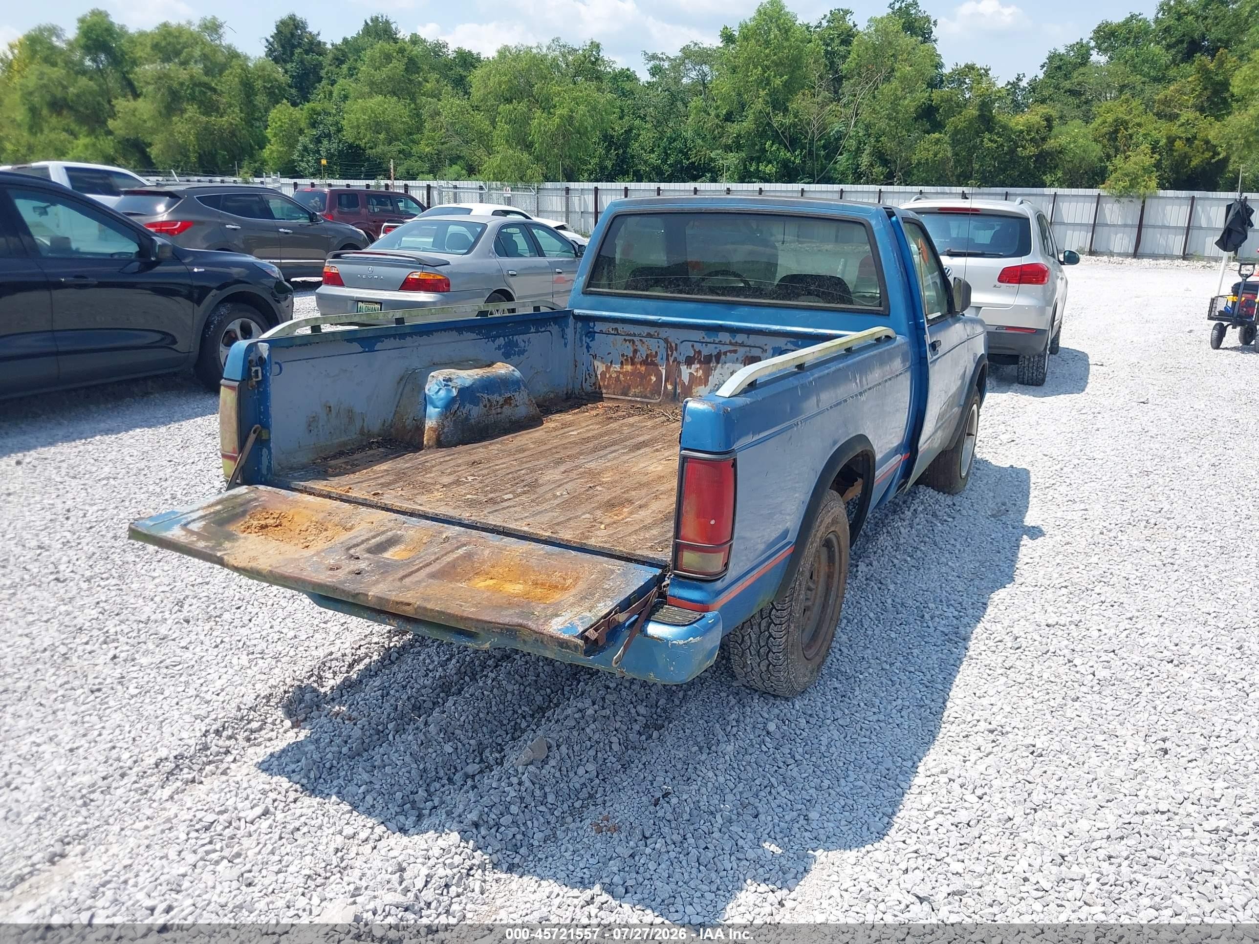 1992 Gmc Sonoma   Blue vin: 1GTCS14Z3N8504282