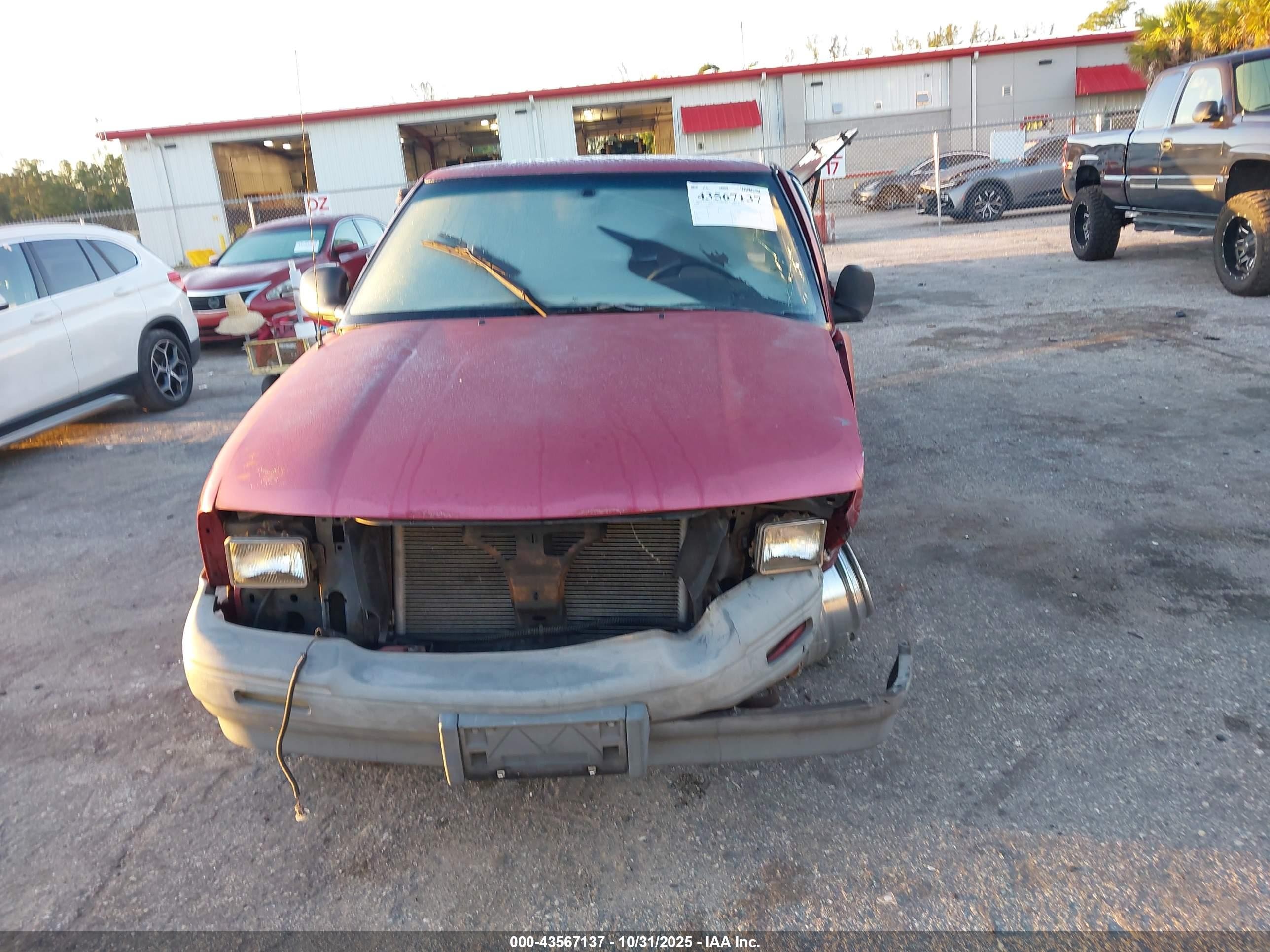 1994 Gmc Sonoma   Burgundy vin: 1GTCS14Z5R8514317