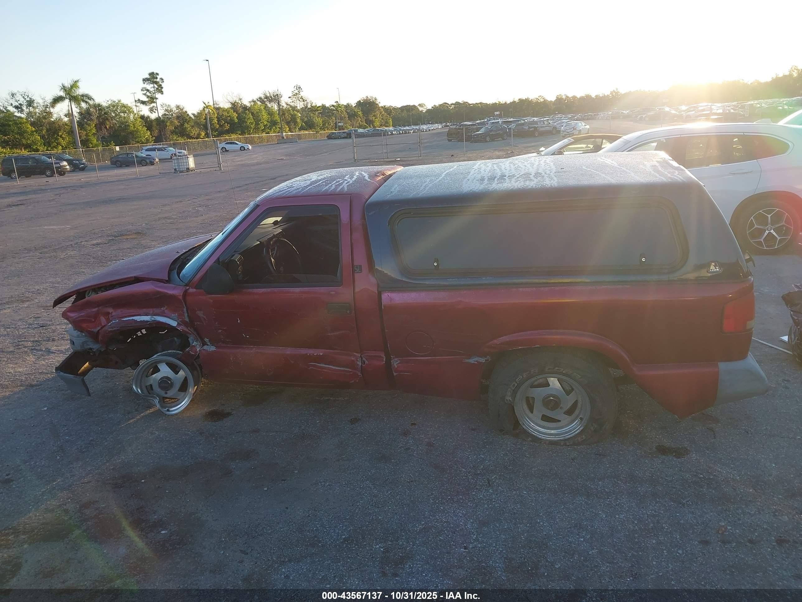 1994 Gmc Sonoma   Burgundy vin: 1GTCS14Z5R8514317