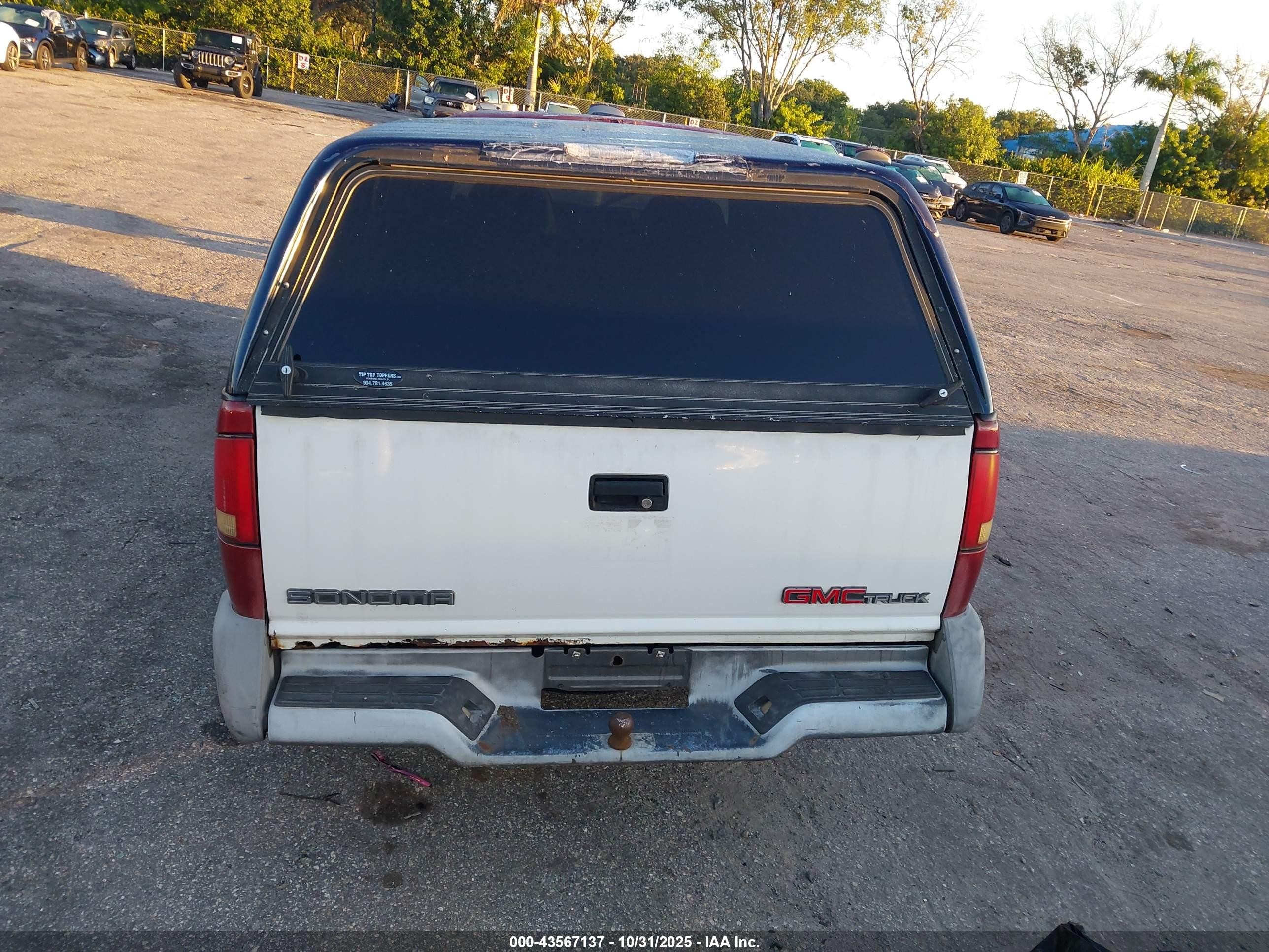 1994 Gmc Sonoma   Burgundy vin: 1GTCS14Z5R8514317