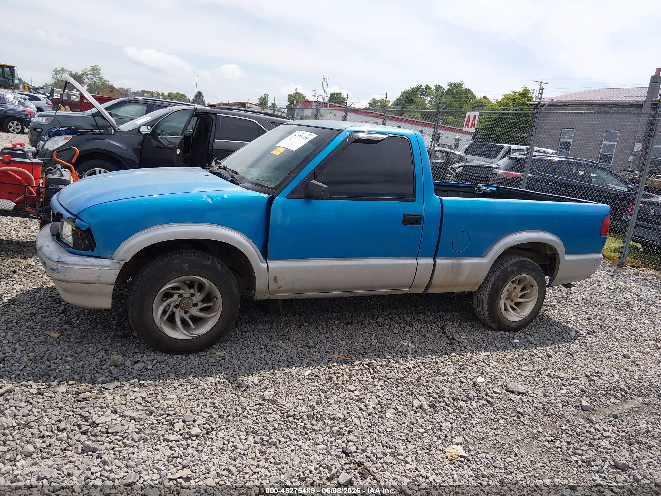 1994 Gmc Sonoma   Blue vin: 1GTCS14Z8RK506568