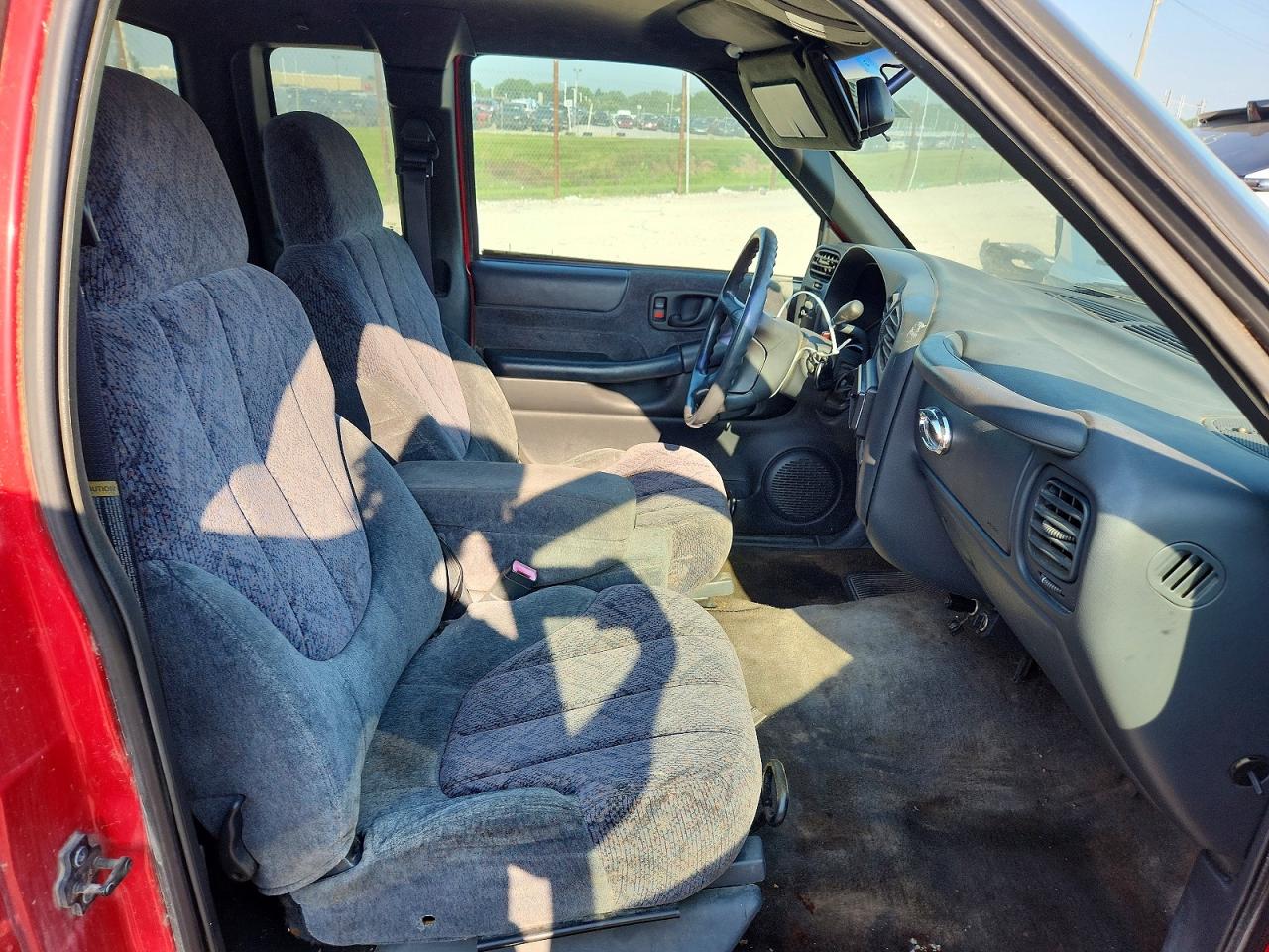 1998 Gmc Sonoma Красный vin: 1GTCS1940W8523709